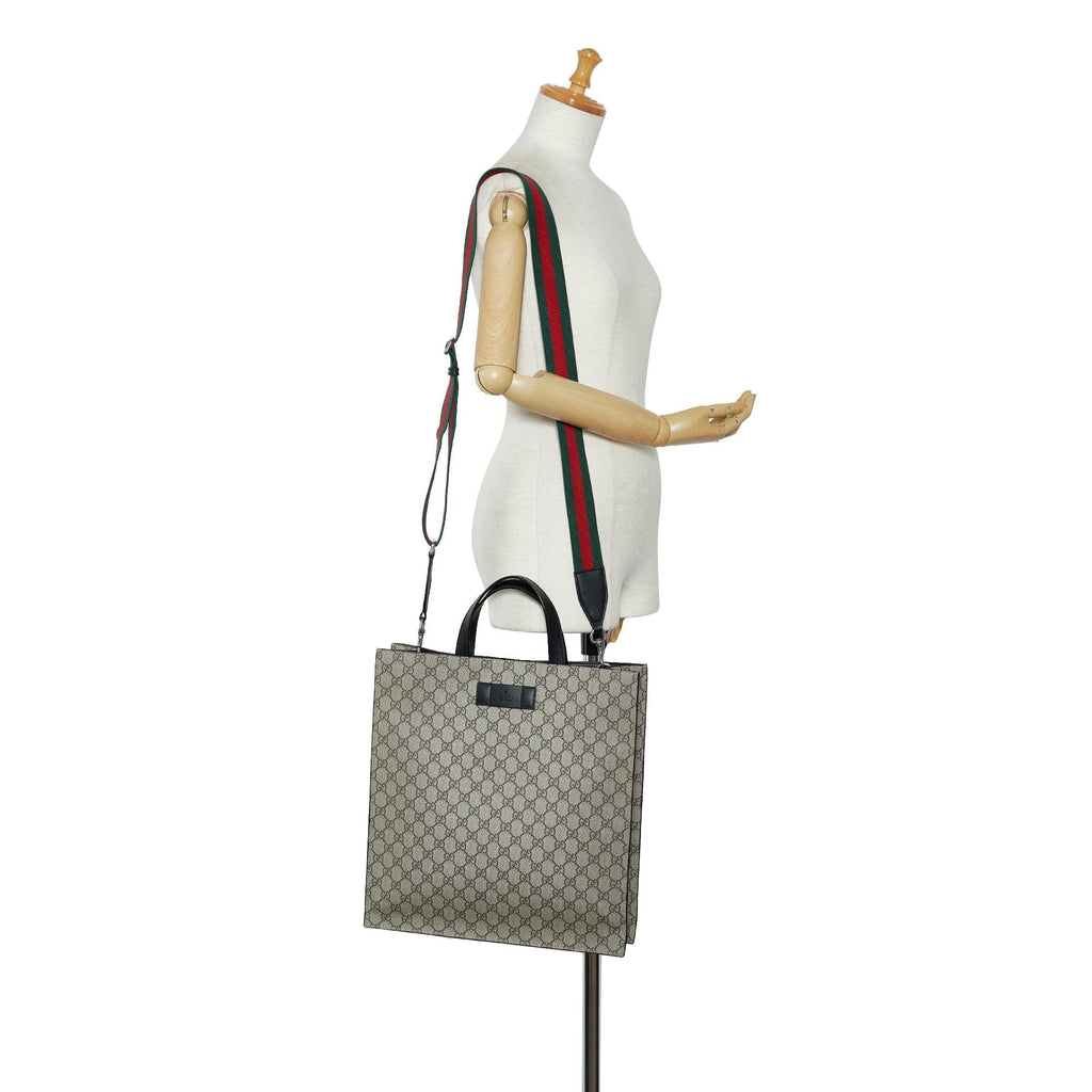 Gucci GG Supreme Convertible Soft Tote (SHG-LYYsLU)