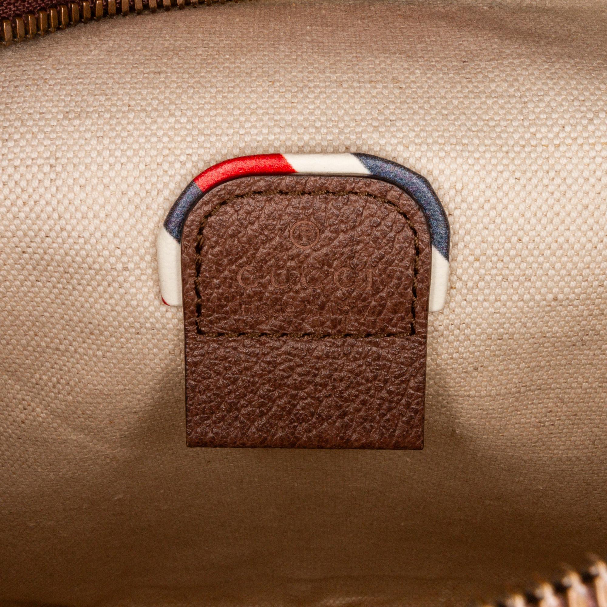 Gucci GG Supreme Courrier Belt Bag (SHG-pQzE2B)