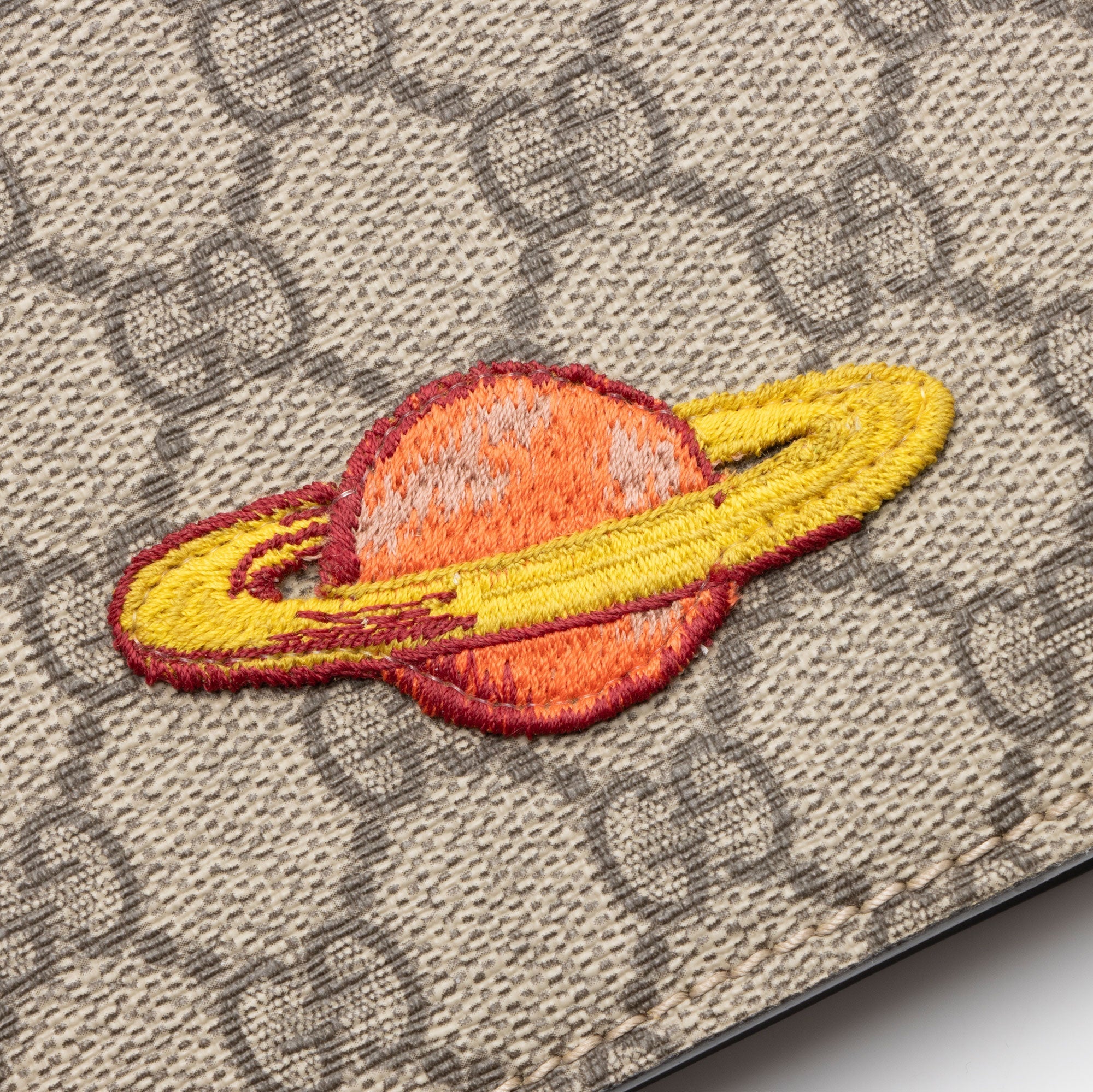 Gucci GG Supreme Courrier Flat MessLBger