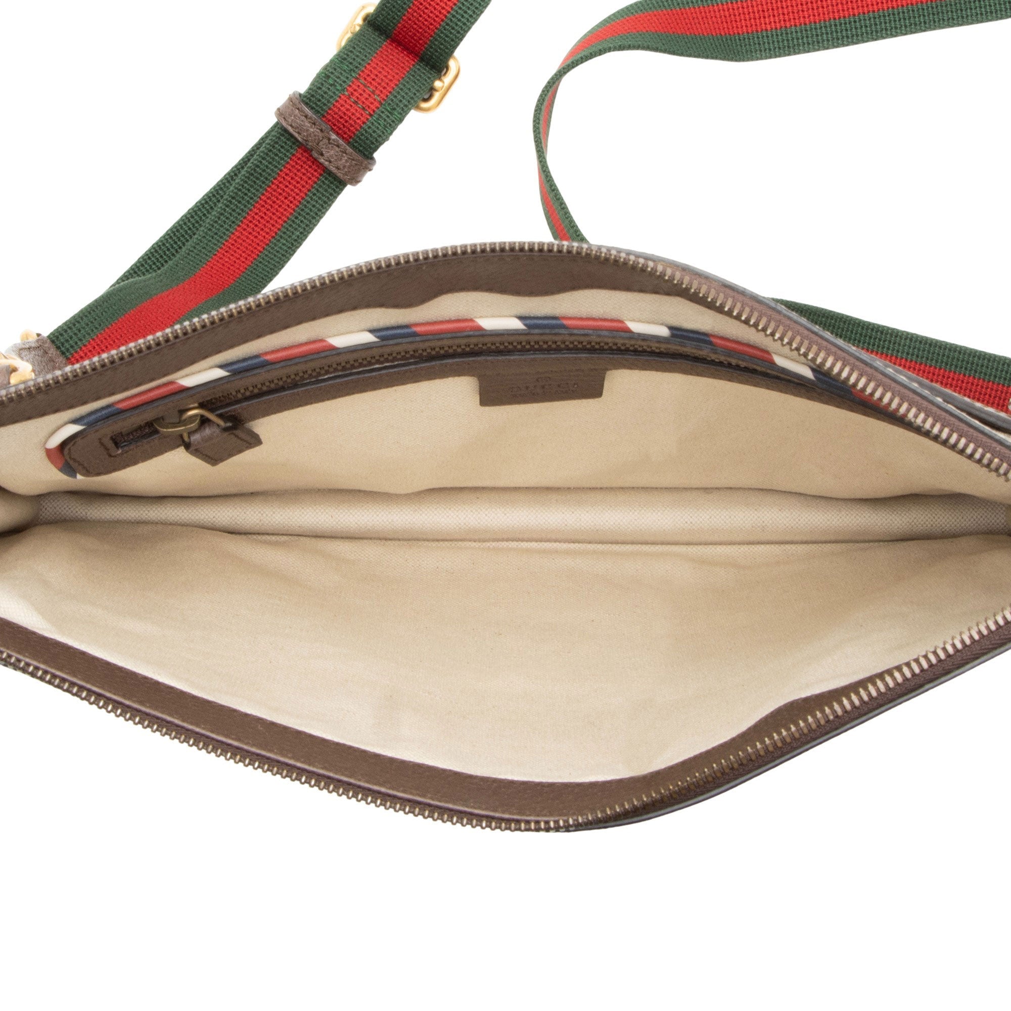 Gucci GG Supreme Courrier Flat MessLBger