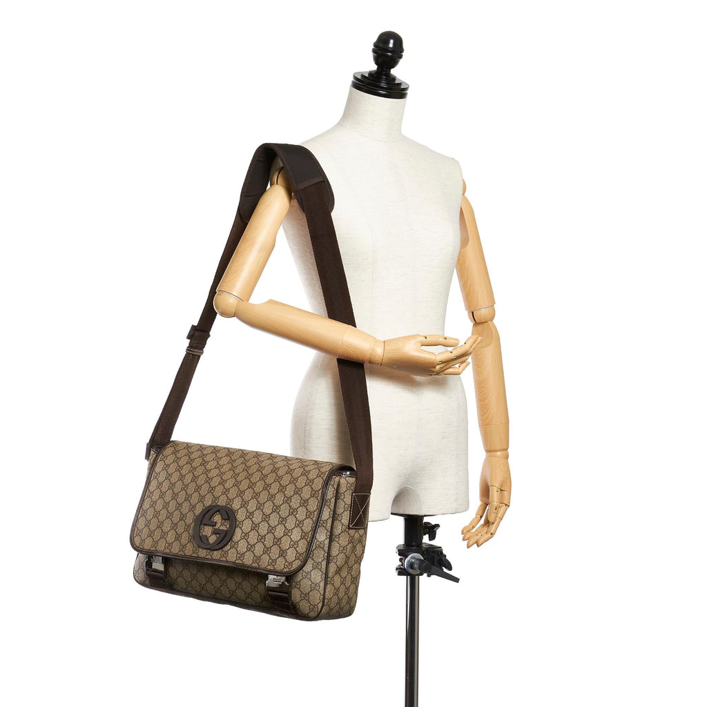 Gucci Gucci Supreme Crossbody Bag (SHG-26725)