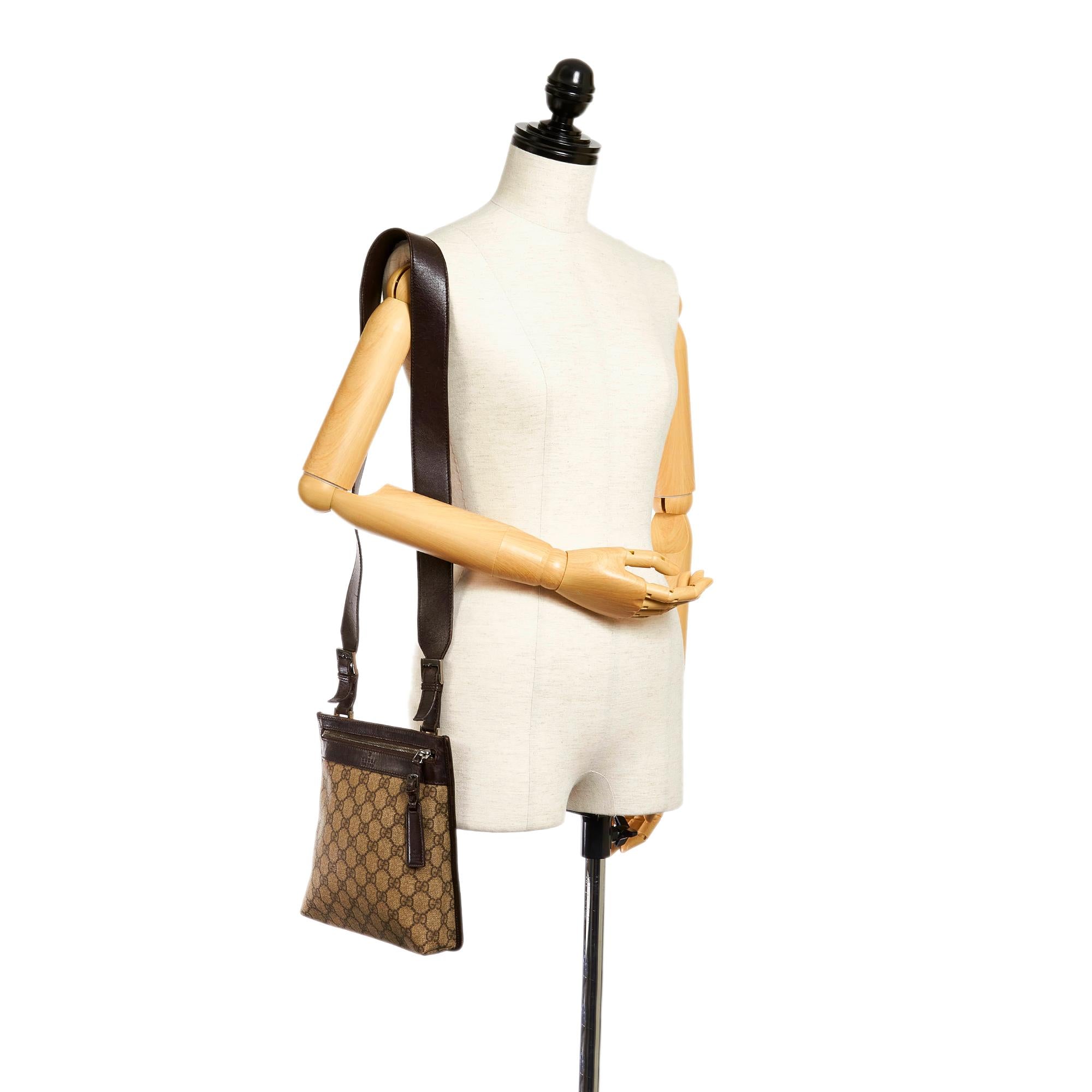Gucci Gucci Supreme Crossbody Bag (SHG-28104)