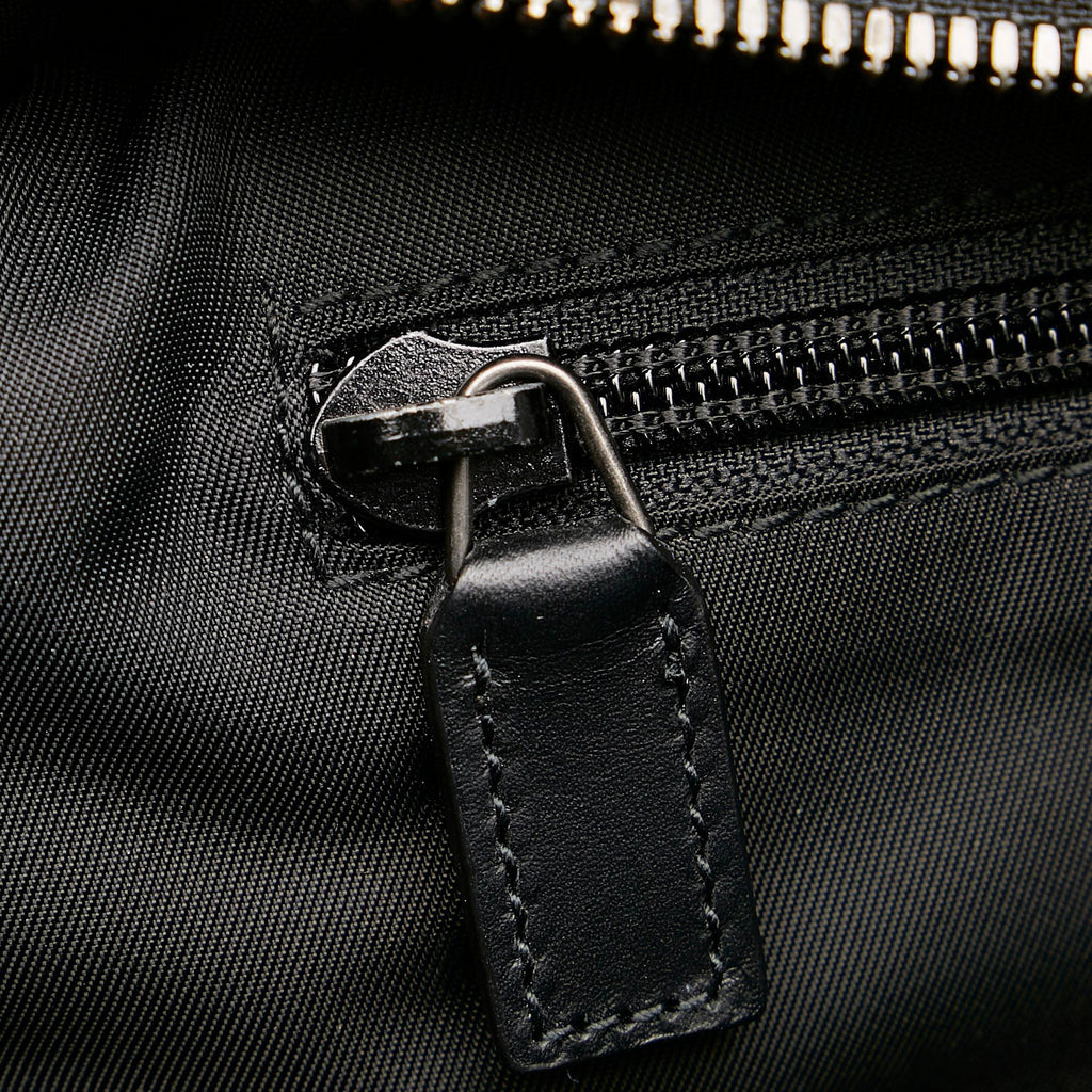 Gucci Gucci Supreme Crossbody Bag (SHG-30685)