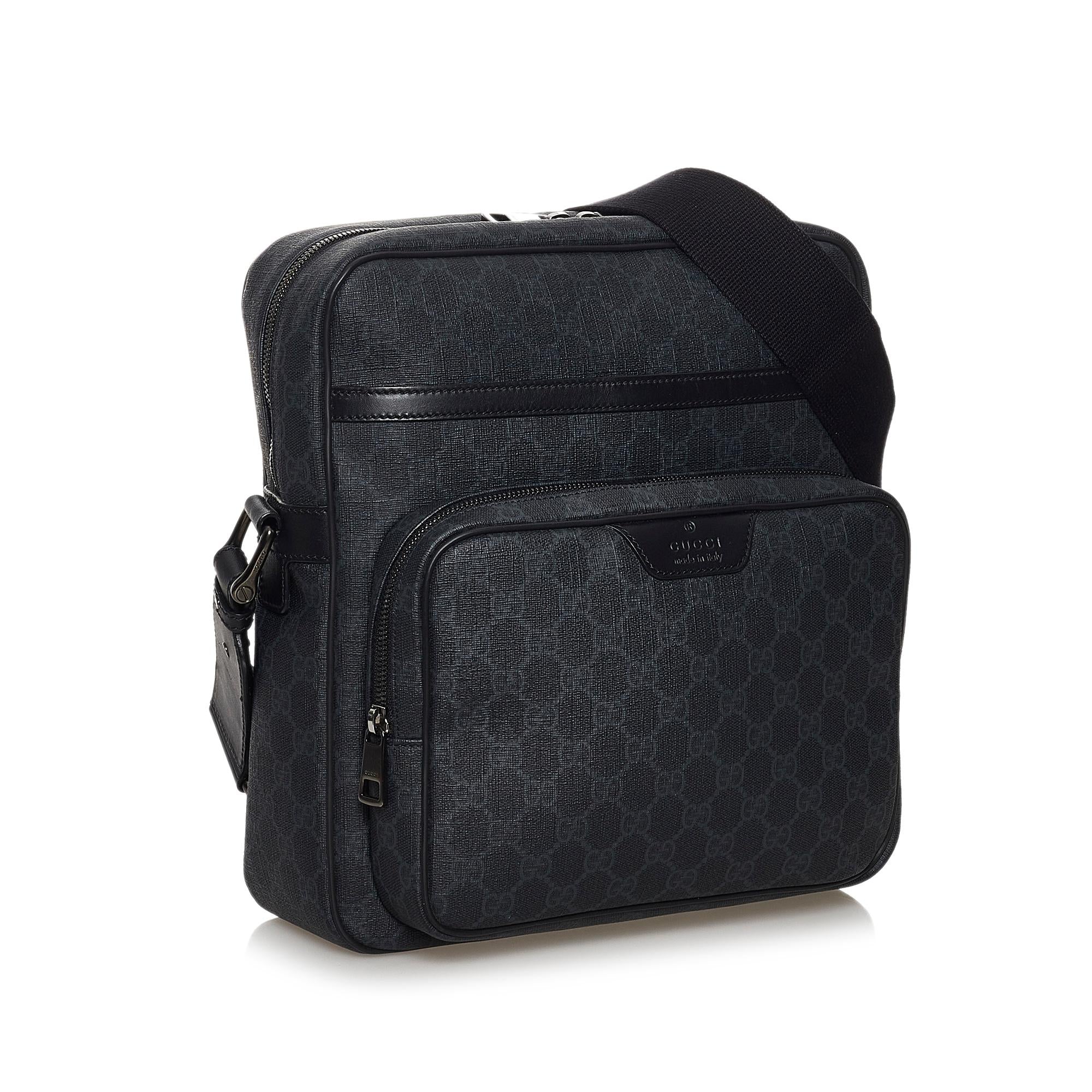 Gucci Gucci Supreme Crossbody Bag (SHG-30685)