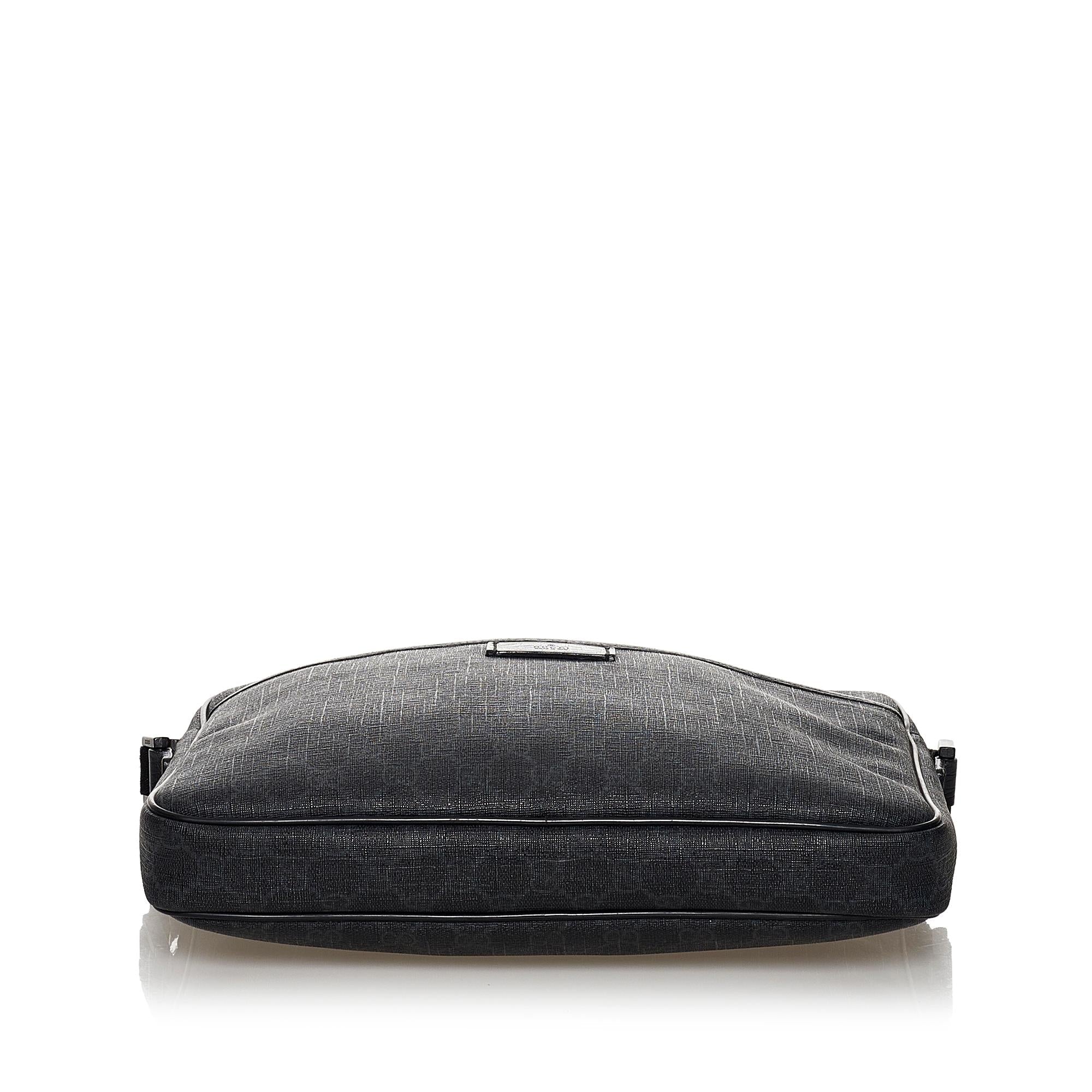 Gucci Gucci Supreme Crossbody Bag (SHG-31112)