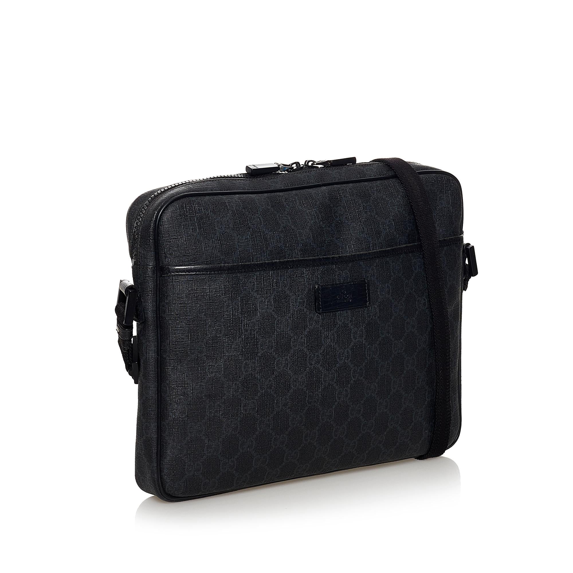 Gucci Gucci Supreme Crossbody Bag (SHG-31112)