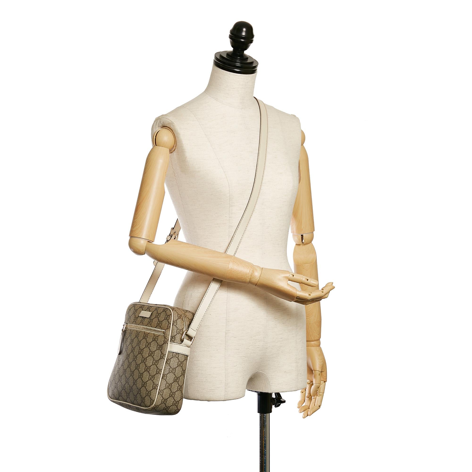 Gucci Gucci Supreme Crossbody Bag (SHG-32519)
