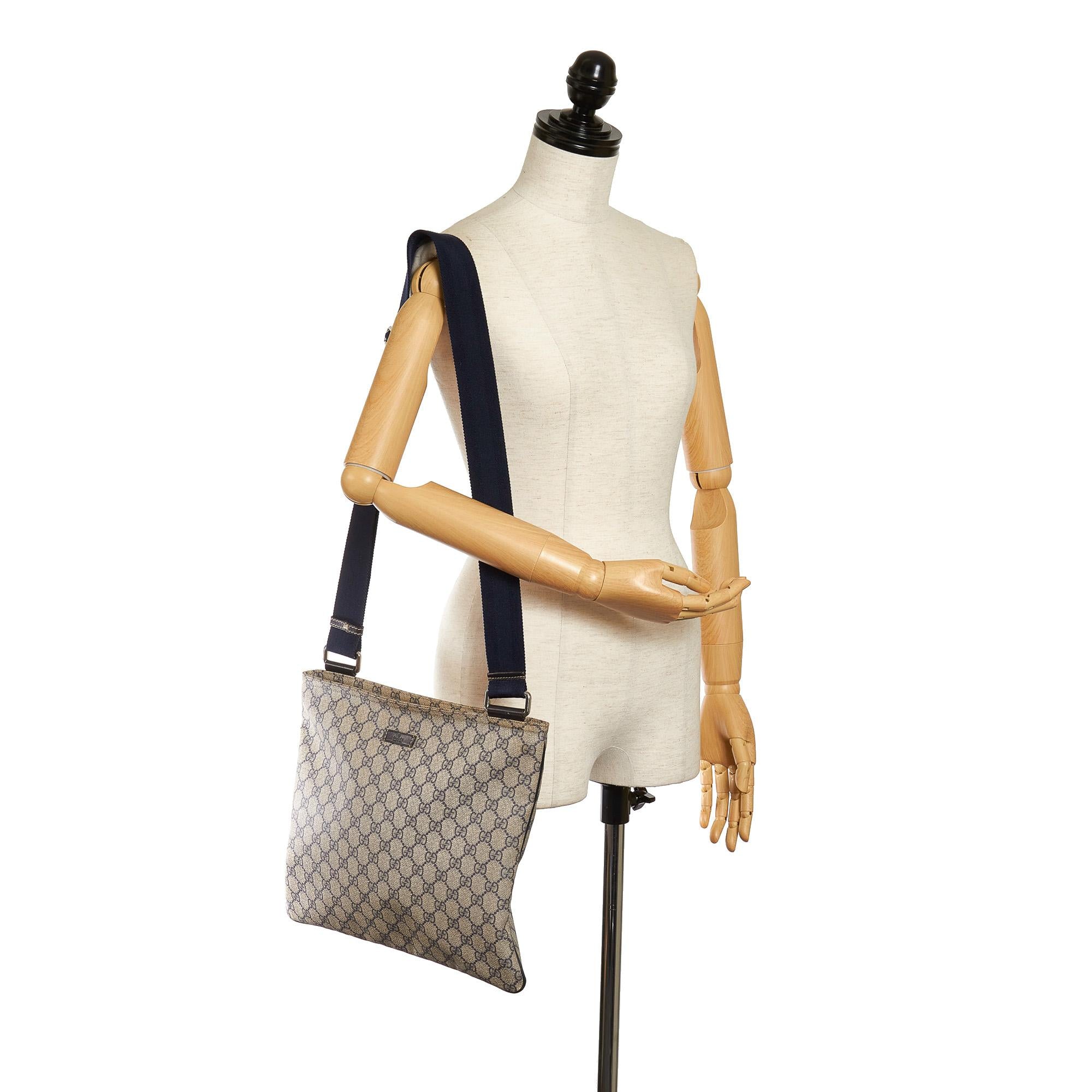 Gucci Gucci Supreme Crossbody Bag (SHG-32993)