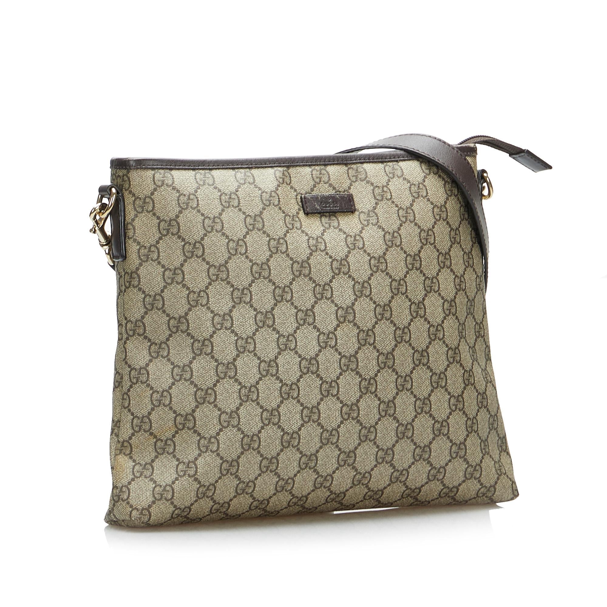 Gucci GG Supreme Crossbody Bag (SHG-huMVBD)