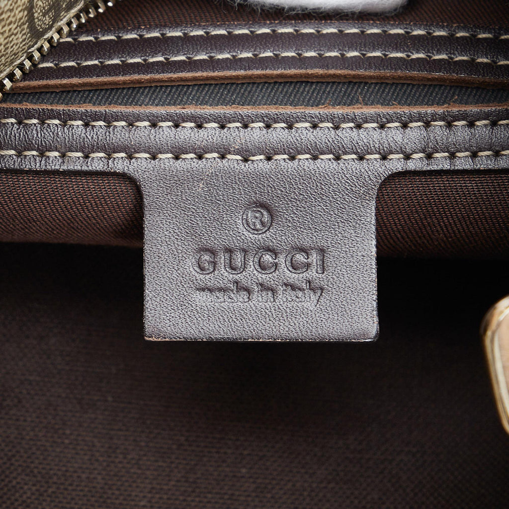 Gucci GG Supreme Crossbody Bag (SHG-EGyLZ2)