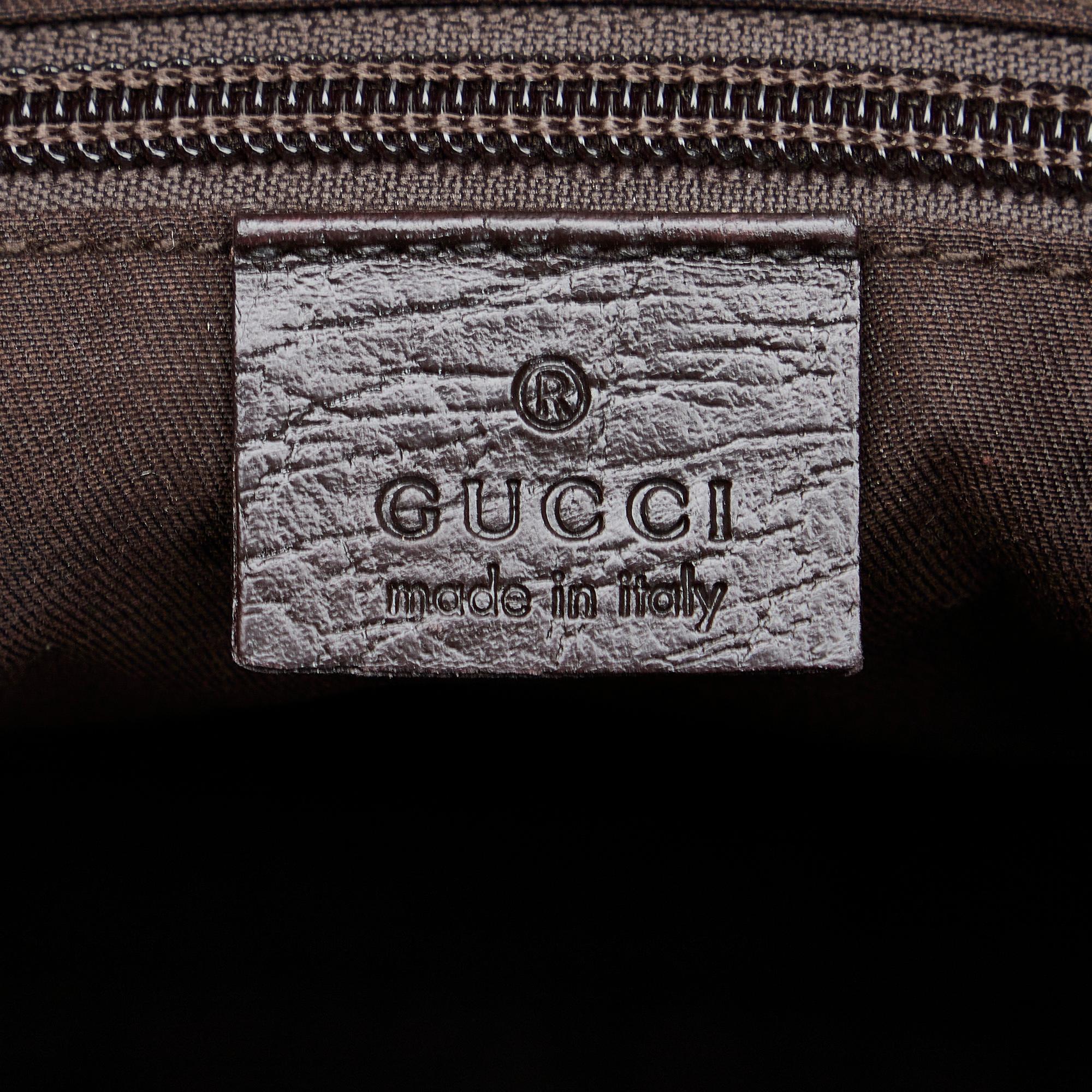 Gucci GG Supreme Crossbody Bag (SHG-VM8RkV)