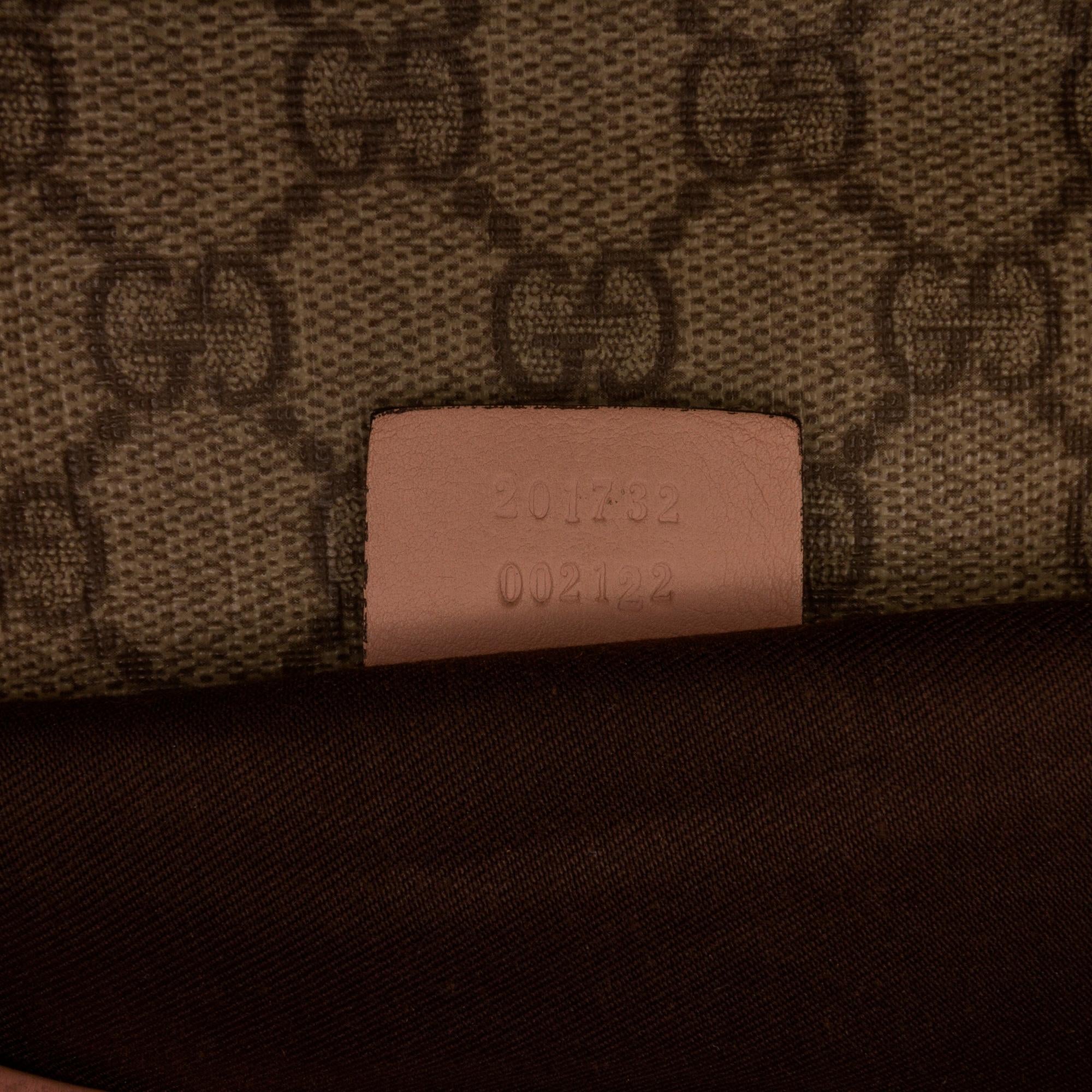 Gucci GG Supreme Crossbody Bag (SHG-blAQvN)