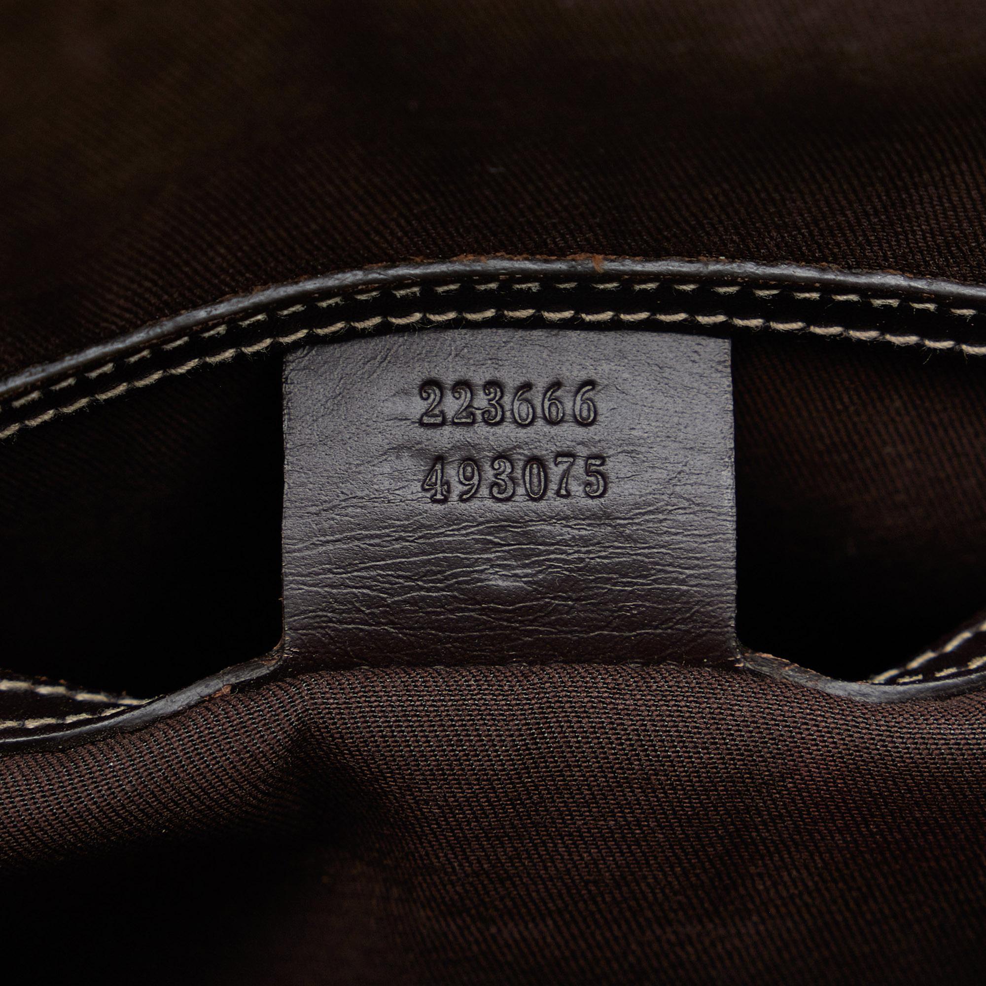 Gucci GG Supreme Crossbody Bag (SHG-Eqc1KN)