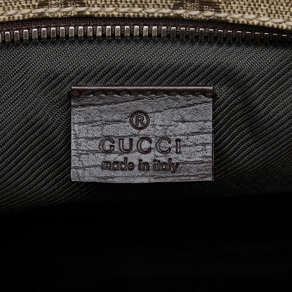 Gucci GG Supreme Crossbody Bag (SHG-tRkLLV)