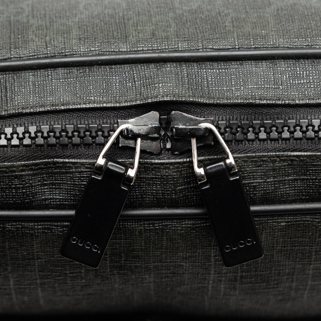 Gucci GG Supreme Crossbody Bag (SHG-KnViiJ)