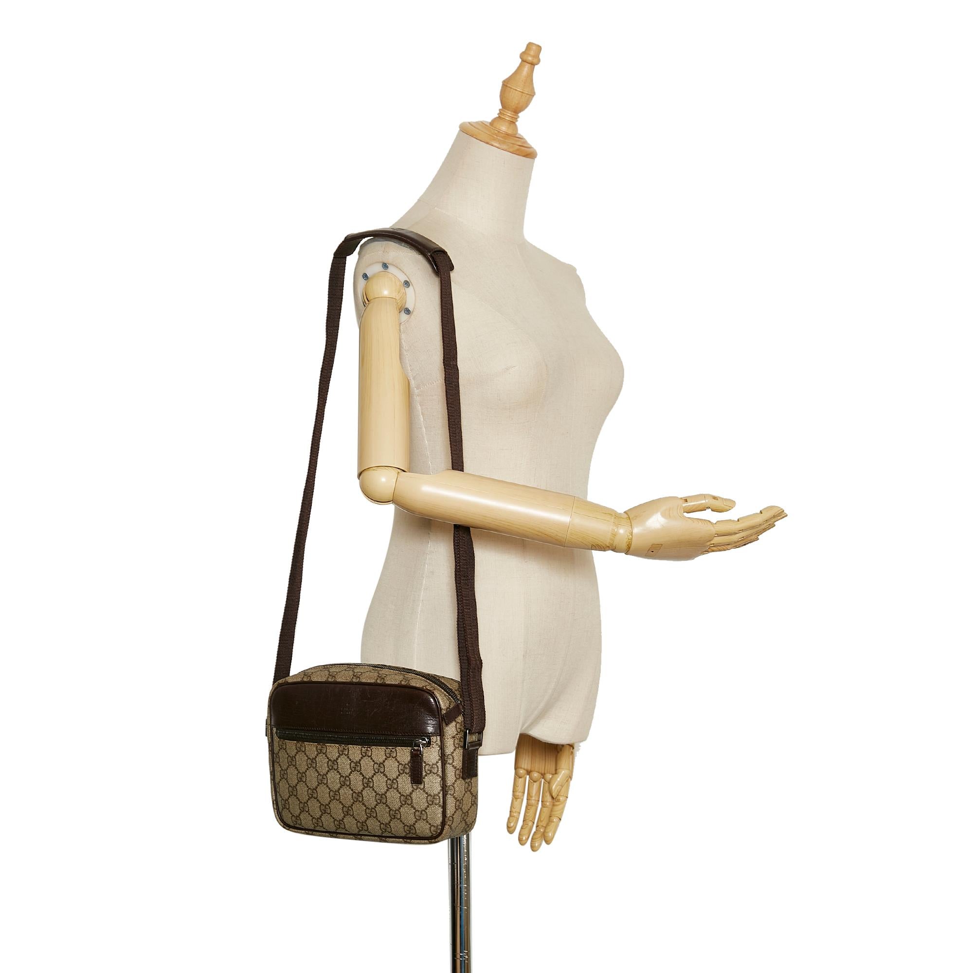 Gucci GG Supreme Crossbody (SHG-36820)