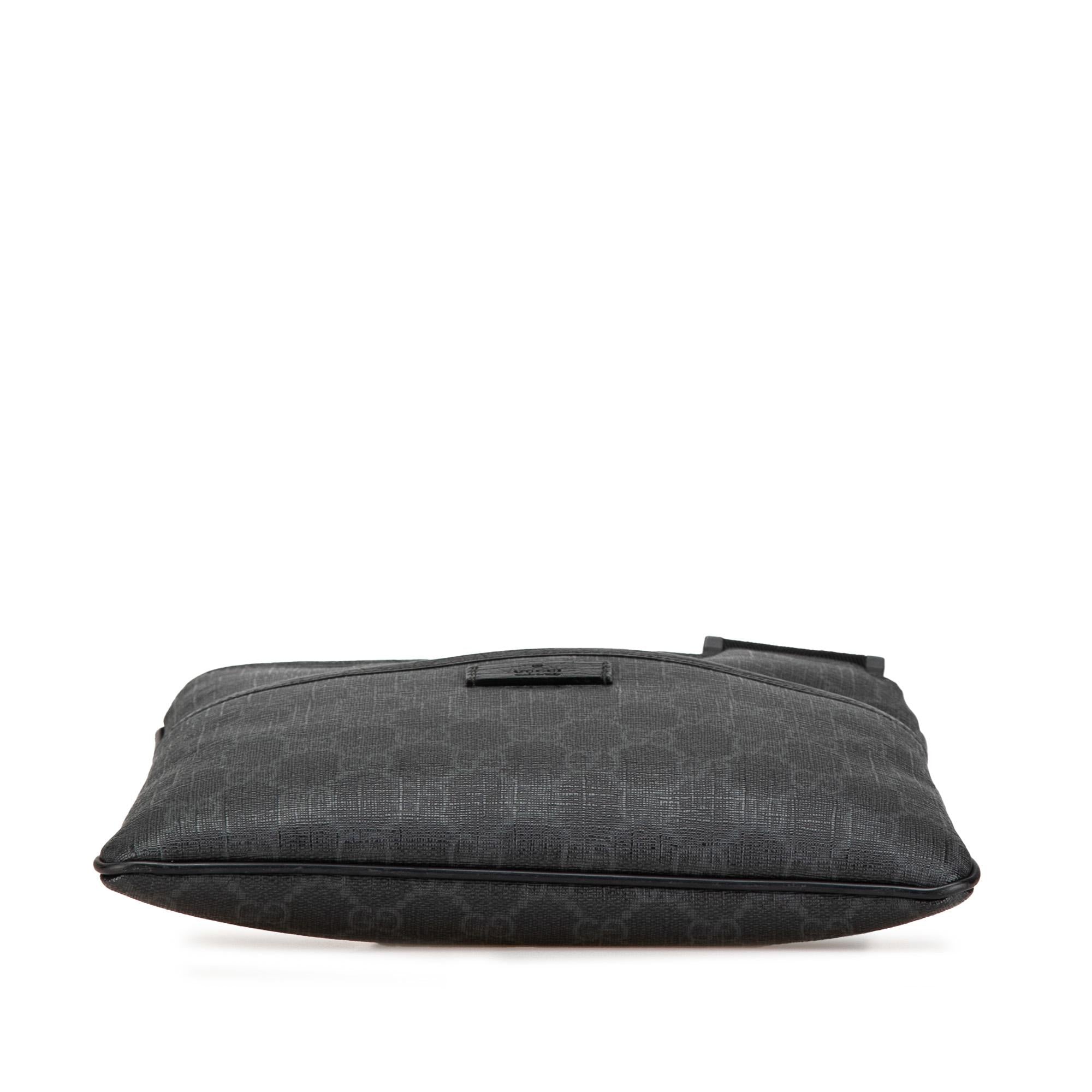 Gucci GG Supreme Crossbody