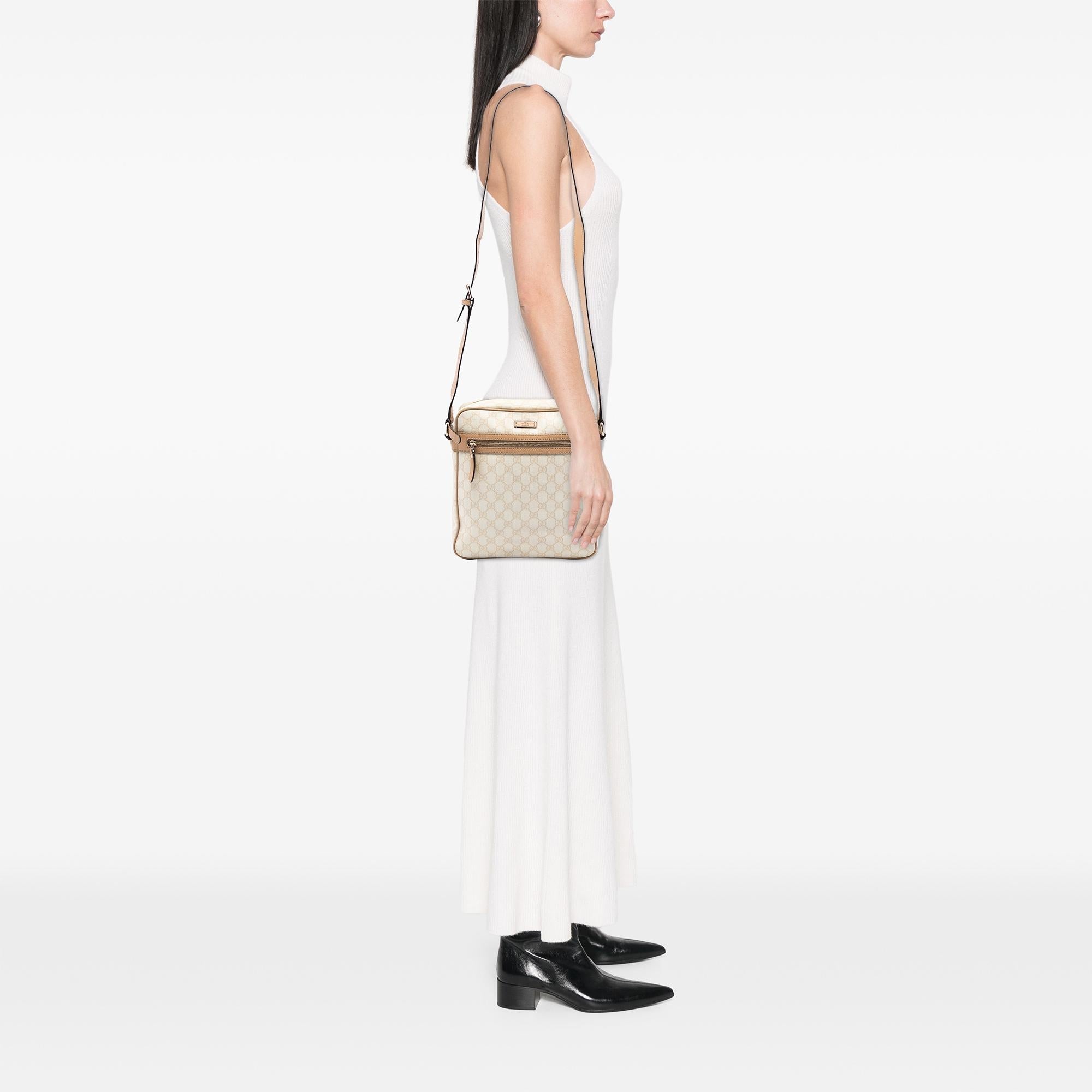 Gucci GG Supreme Crossbody