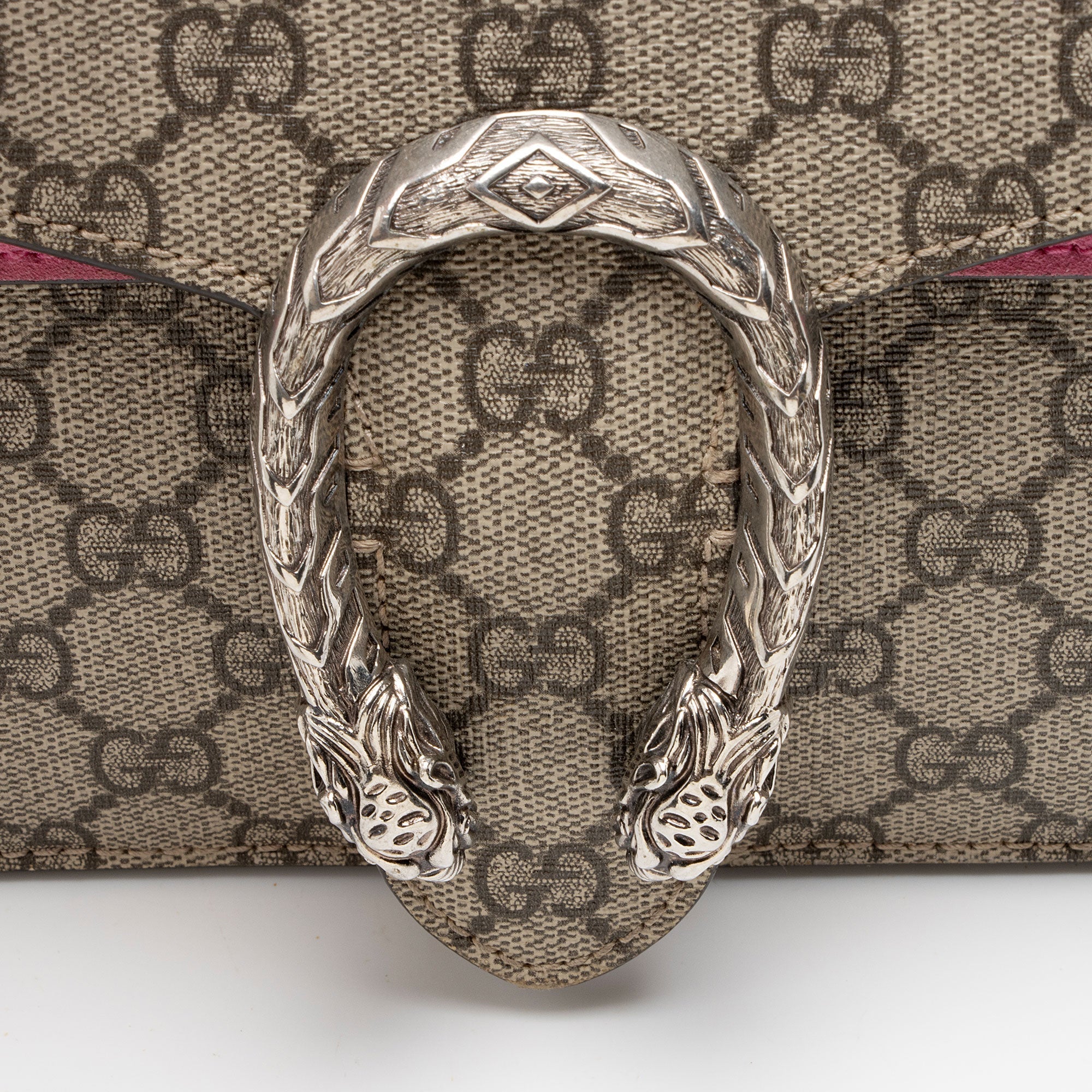 Gucci GG Supreme Dionysus Medium Shoulder Bag