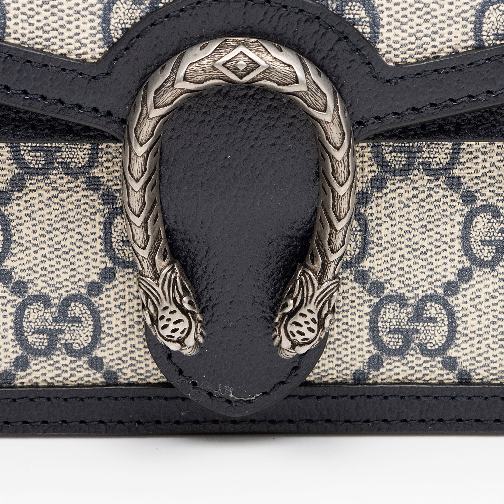 Gucci GG Supreme Dionysus Super Mini Bag (SHF-2RwGm5)