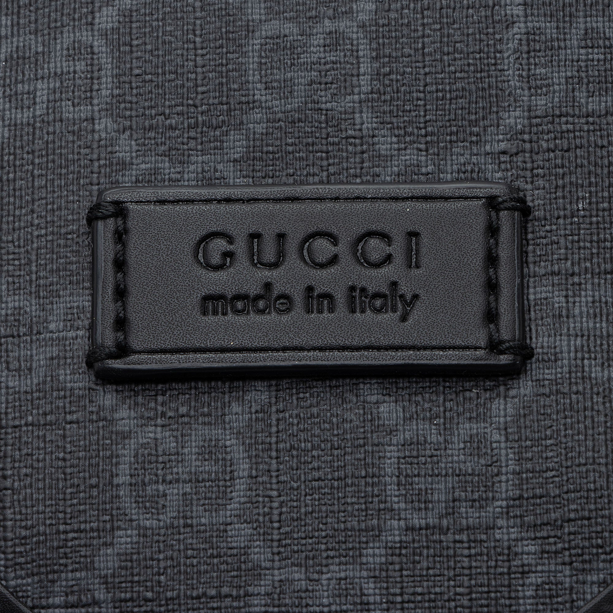 Gucci GG Supreme Envelope Medium Messenger Bag (SHF-wZrT5w)