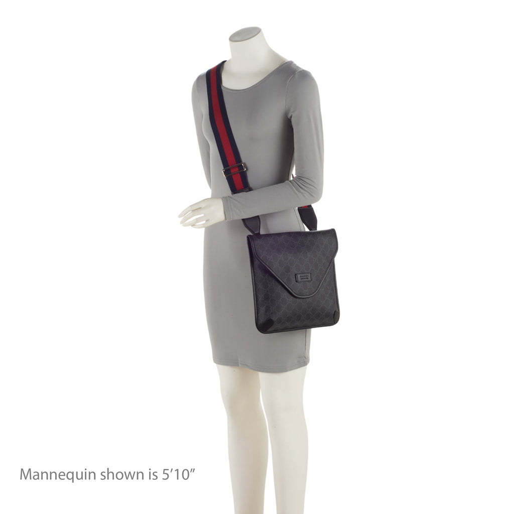 Gucci GG Supreme Envelope Medium Messenger Bag (SHF-wZrT5w)