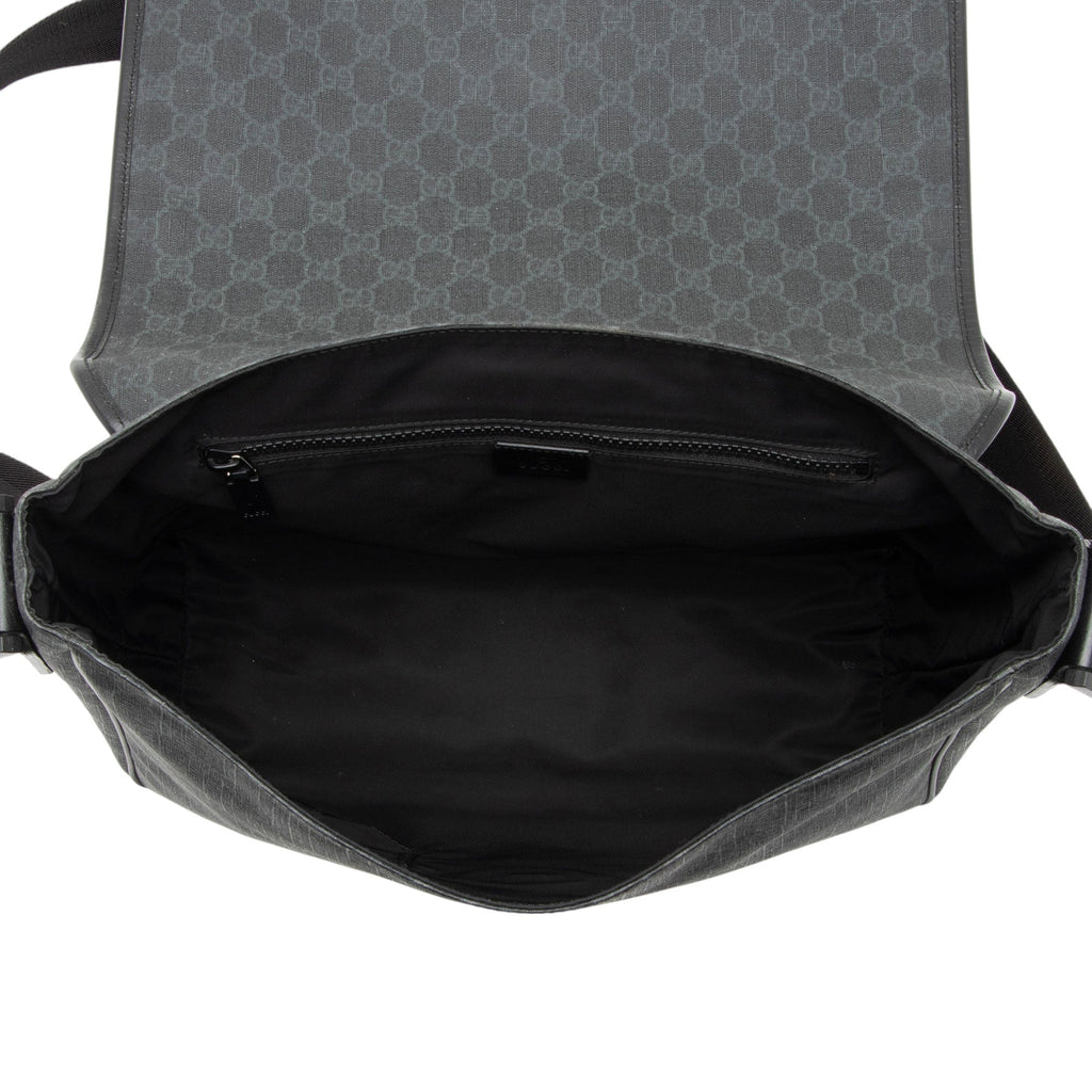 Gucci GG Supreme Flap Medium Messenger (SHF-IA2QeH)