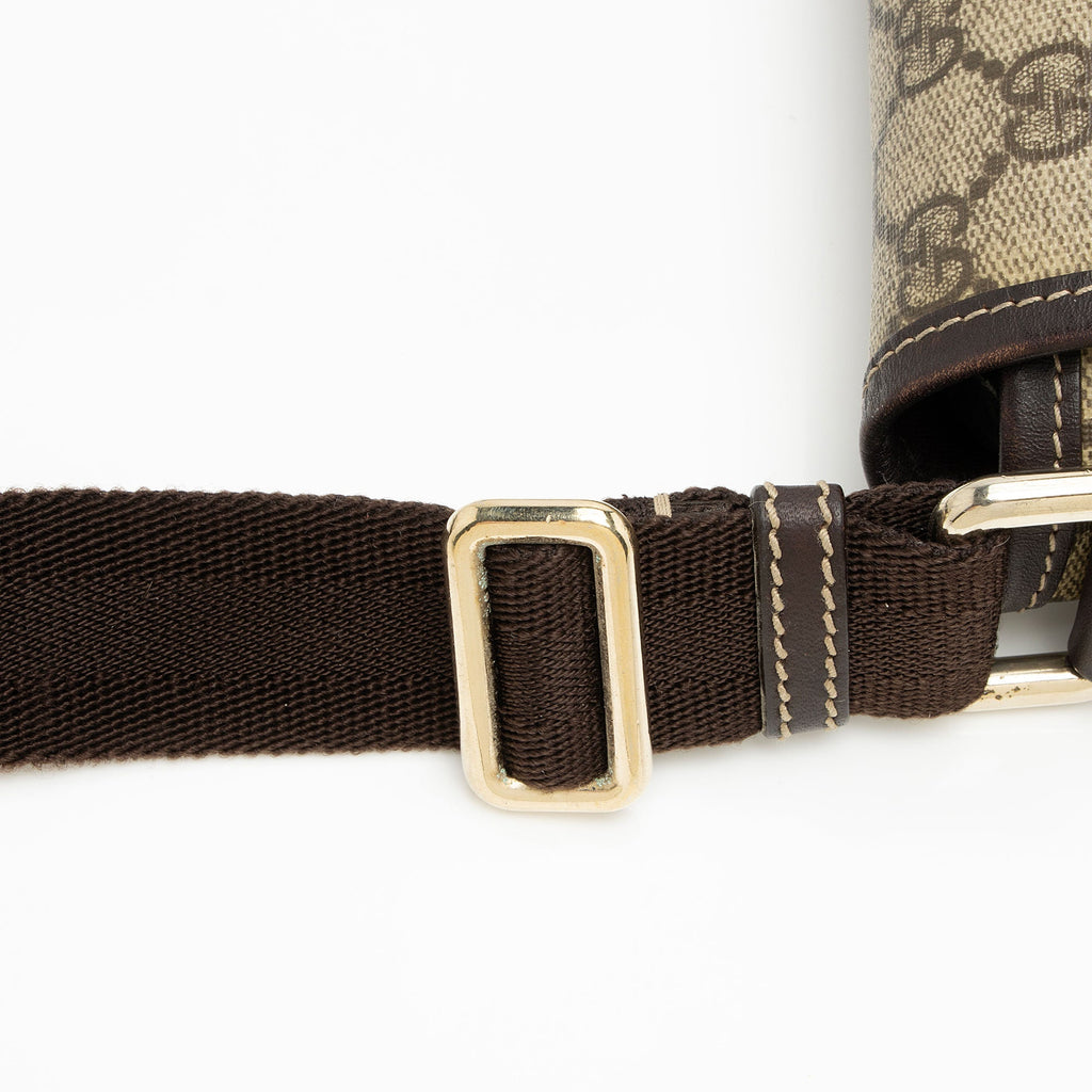 Gucci GG Supreme Flap Small MessLBger