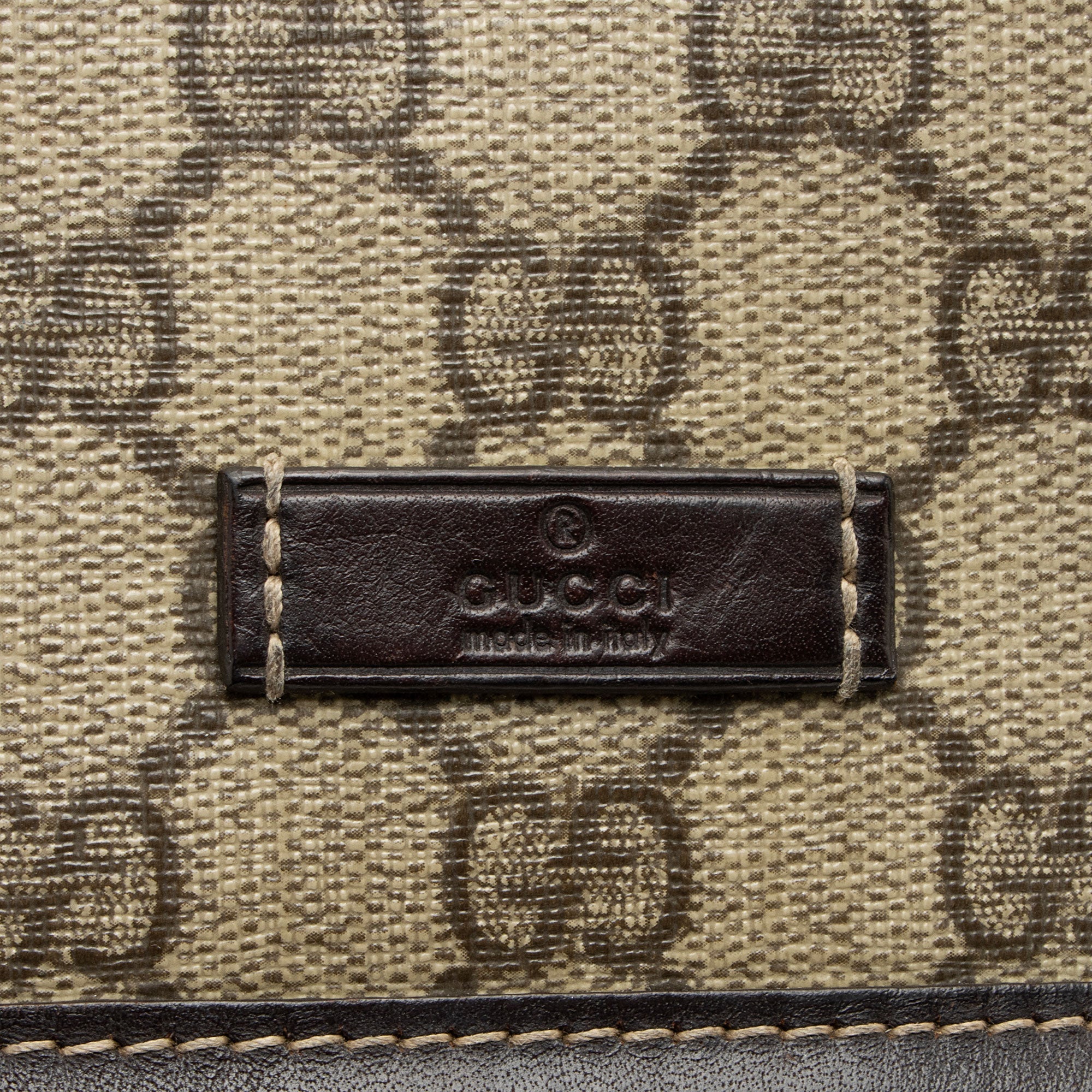 Gucci GG Supreme Flap Small MessLBger