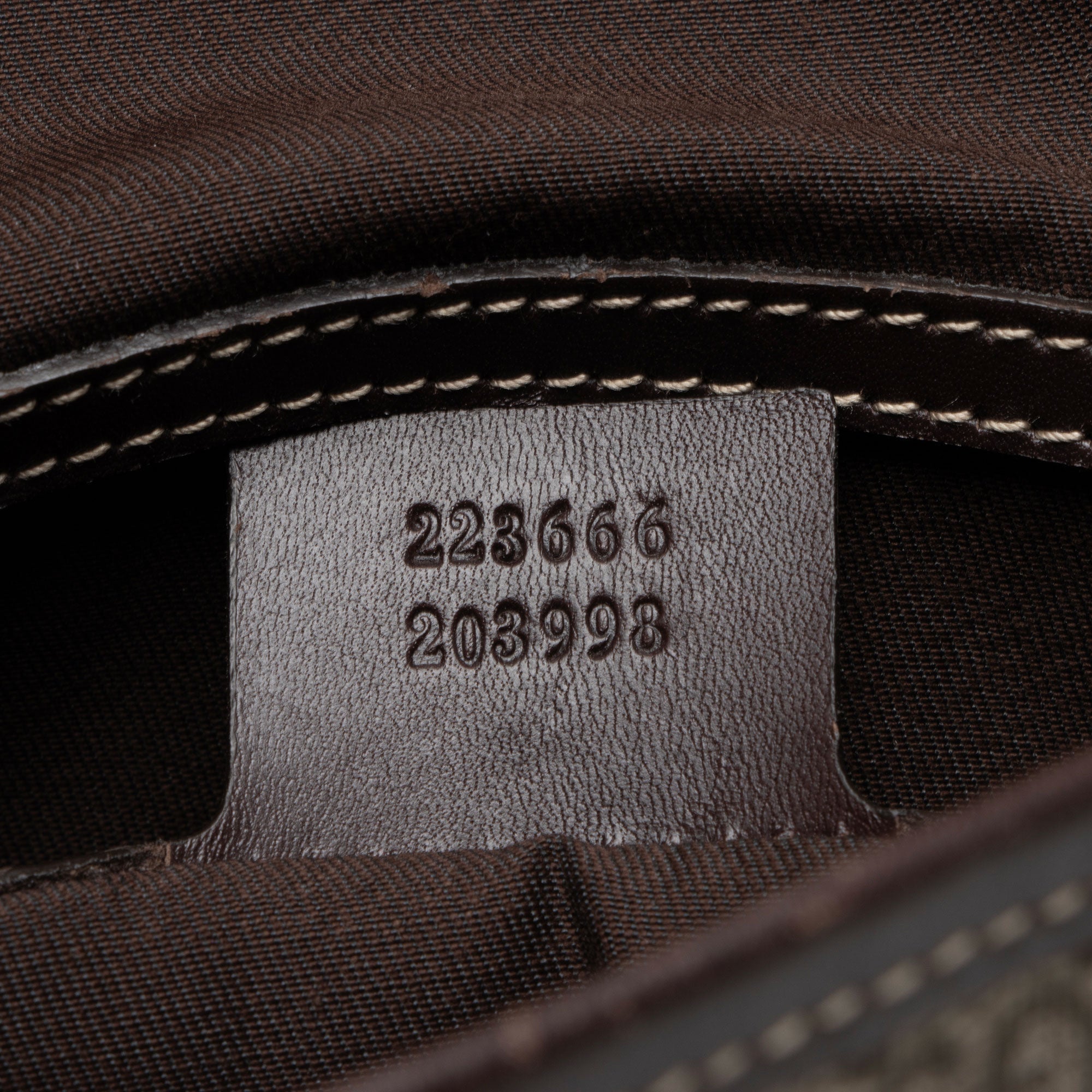 Gucci GG Supreme Flap Small MessLBger