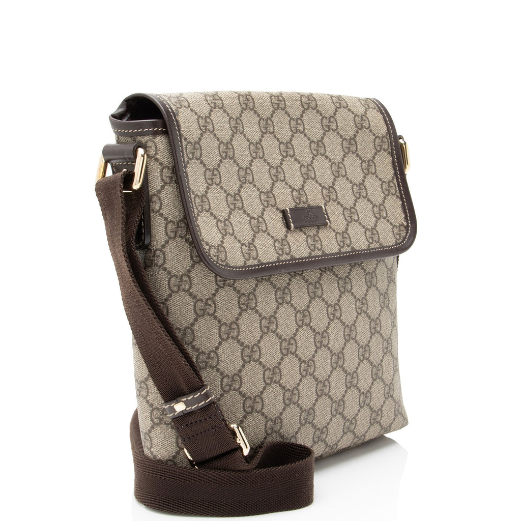 Gucci GG Supreme Flap Small MessLBger
