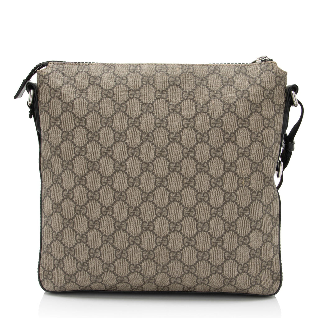 Gucci GG Supreme Flat Front Zip Messenger (SHF-7C0ZEs)