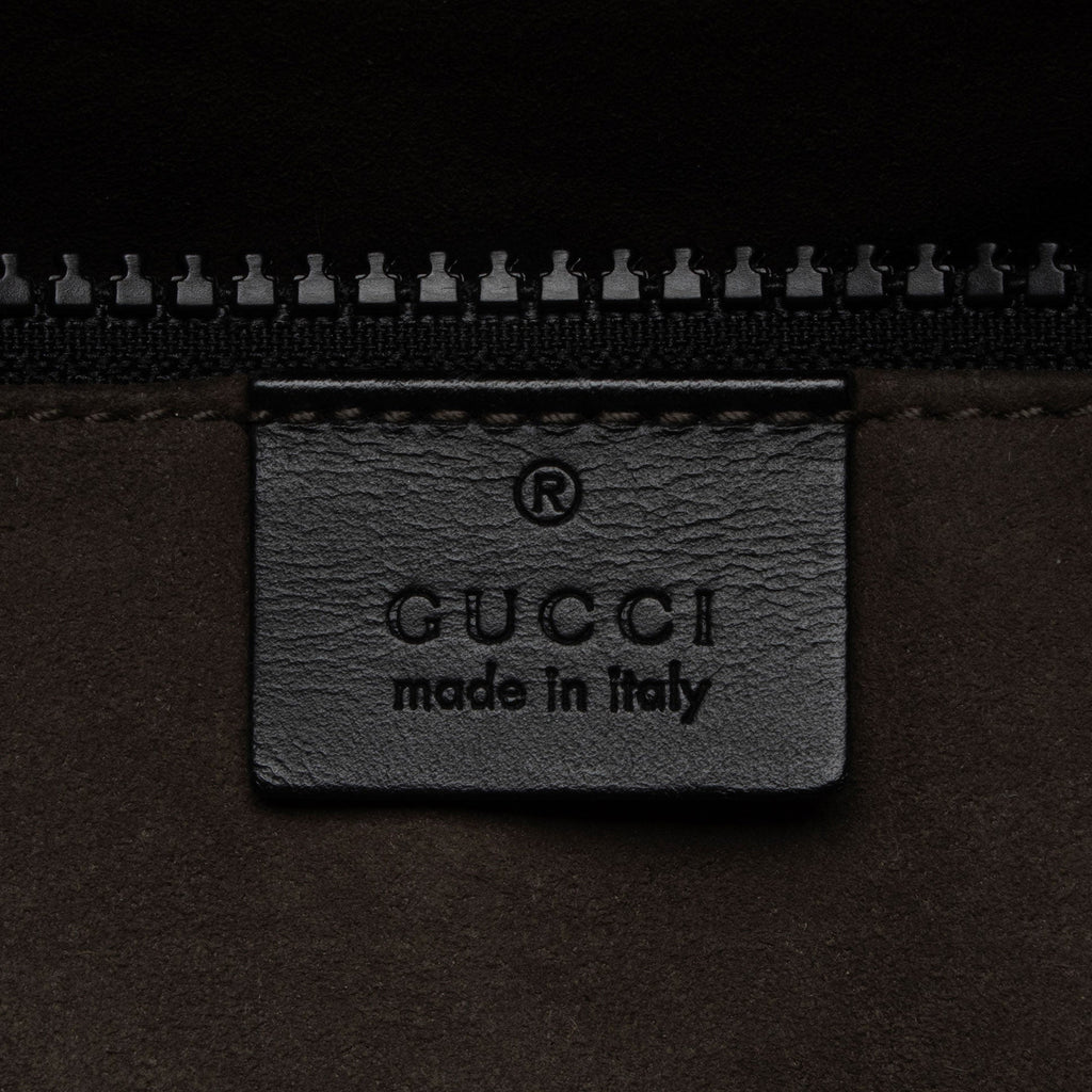 Gucci GG Supreme Flat Front Zip Messenger (SHF-7C0ZEs)