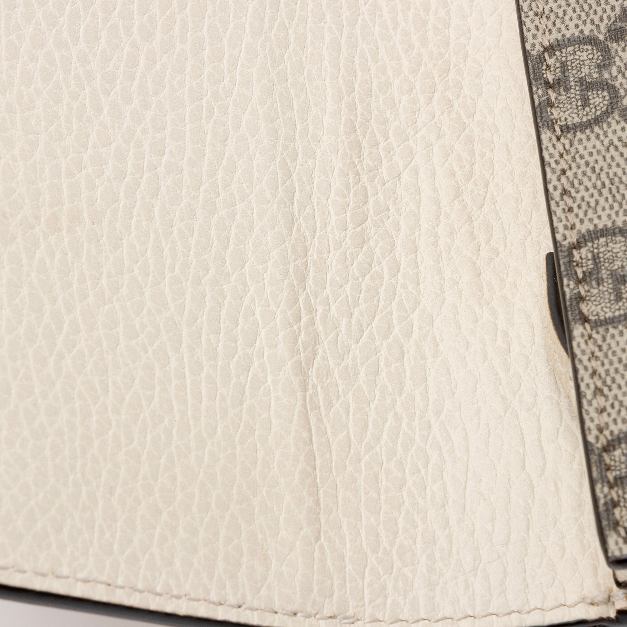 Gucci GG Supreme GG Marmont Compact Wallet (SHF-f4pbRS)