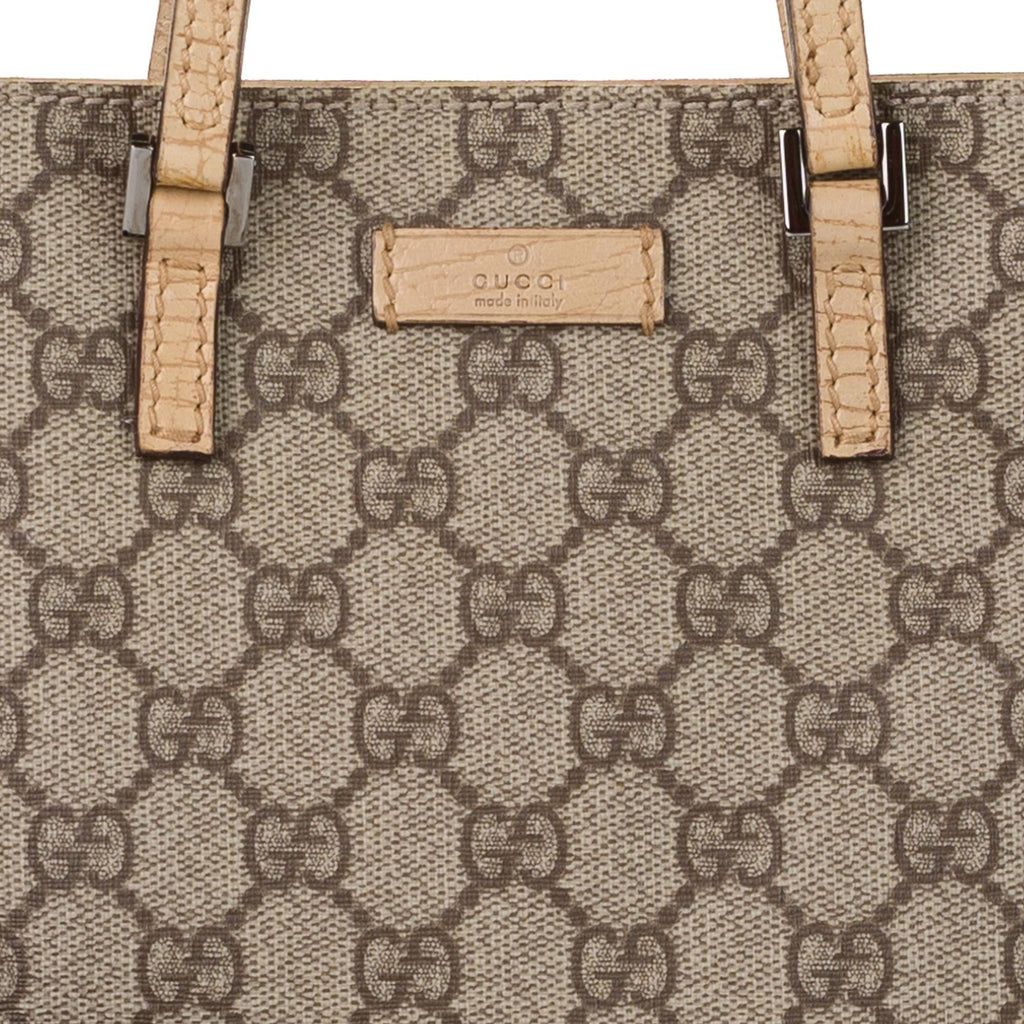 Gucci Gucci Supreme Handbag (SHG-32273)