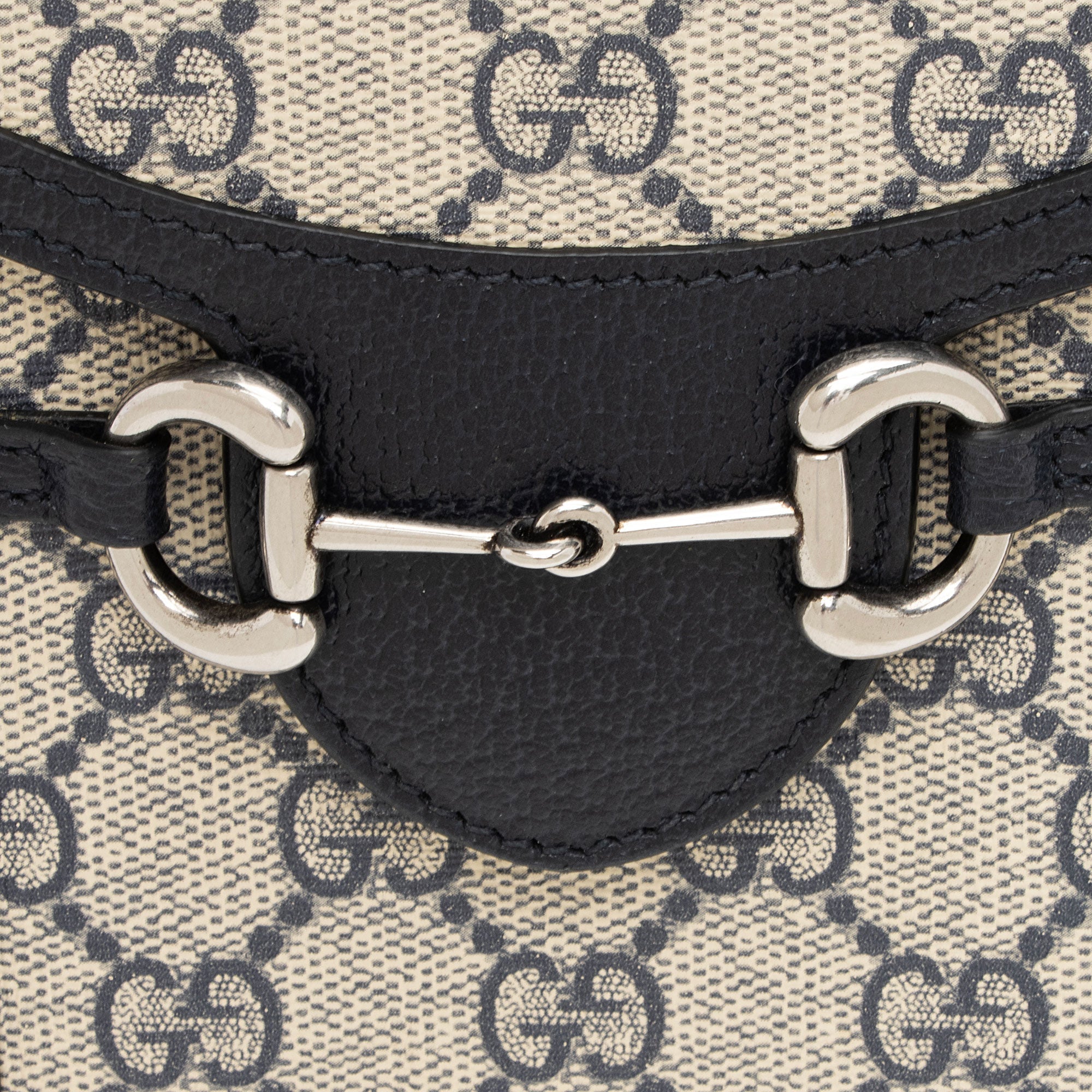 Gucci GG Supreme Horsebit 1955 Vertical Mini Shoulder Bag (SHF-QFKbub)