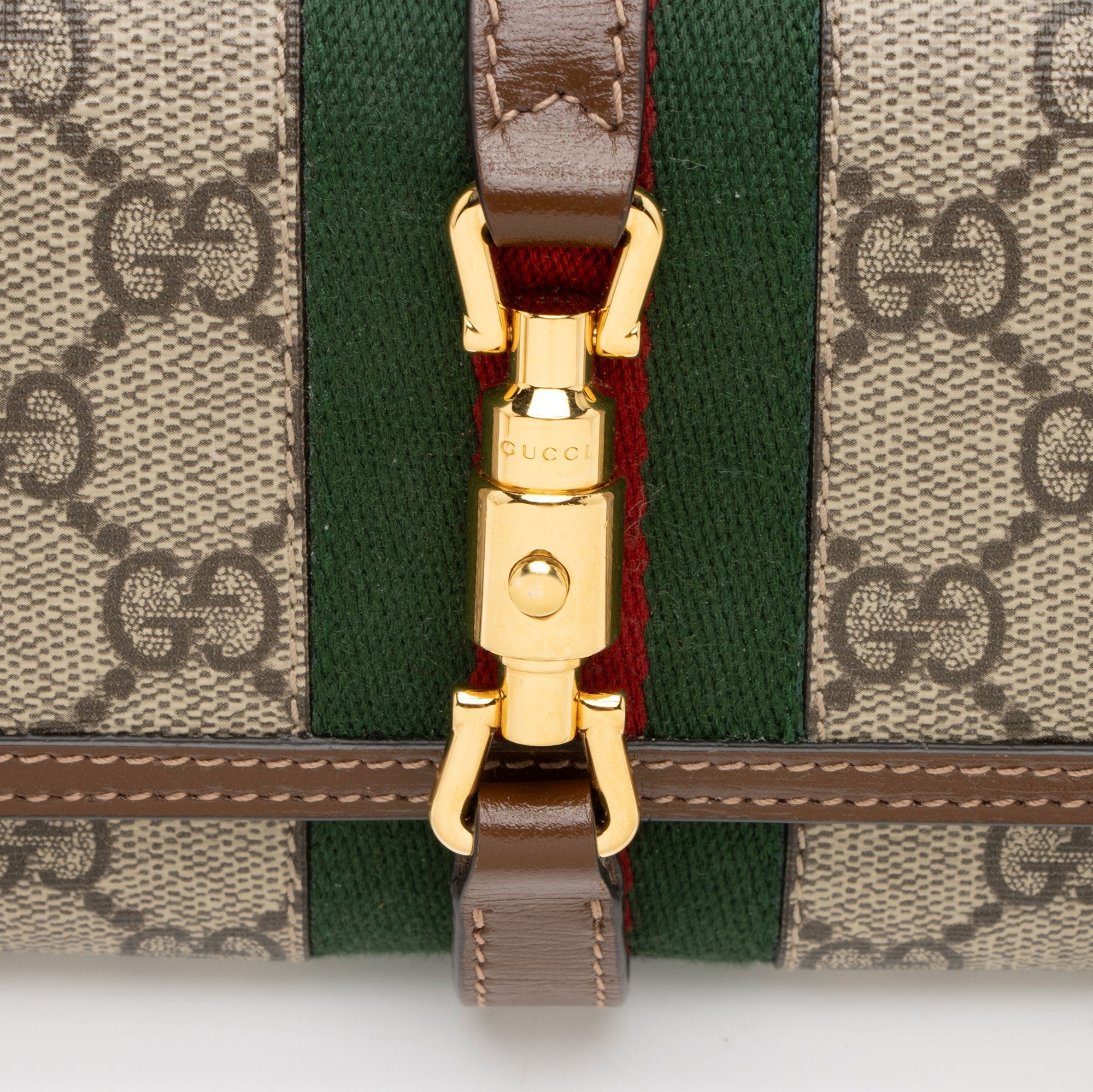 Gucci GG Supreme Jackie 1961 Chain Wallet (SHF-X2fzmk)