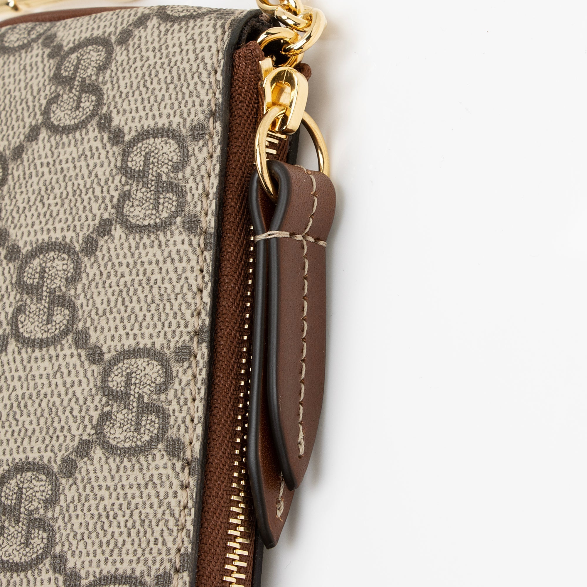 Gucci GG Supreme Key Pouch (SHF-zSVNxr)