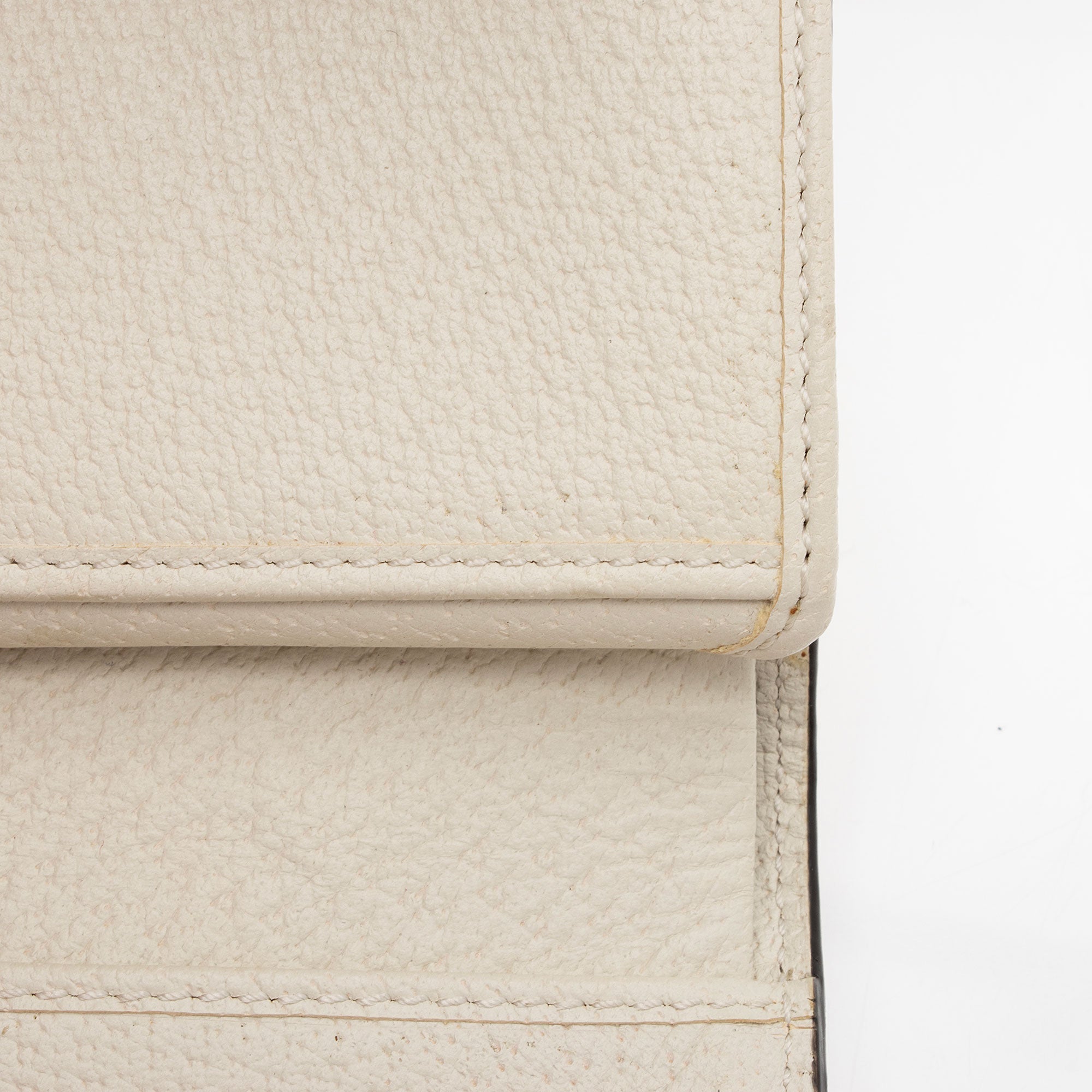 Gucci GG Supreme Leather Bee Star Padlock Compact Wallet (SHF-ZjgWCN)