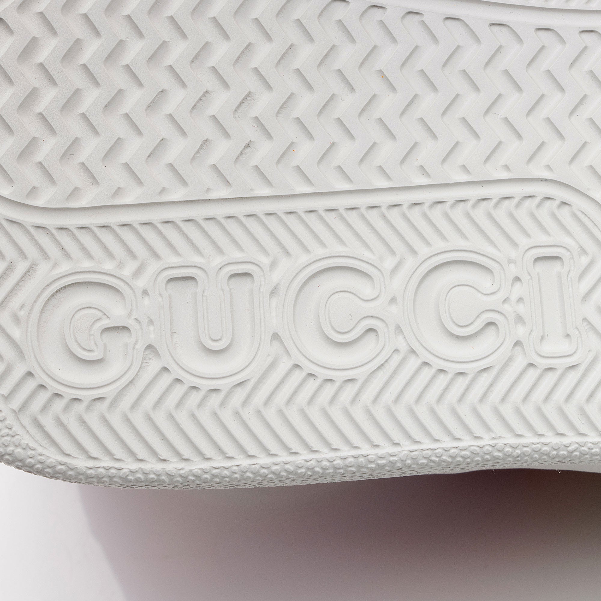 Gucci GG Supreme Leather Interlocking G Chunky Sneakers - Size 9.5 / 39.5 (SHF-qJS3uj)