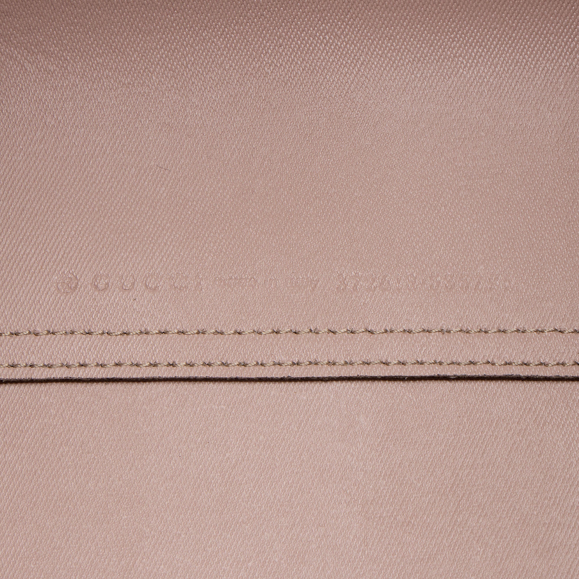 Gucci GG Supreme Leather Reversible Small Tote (SHF-zpwKGA)