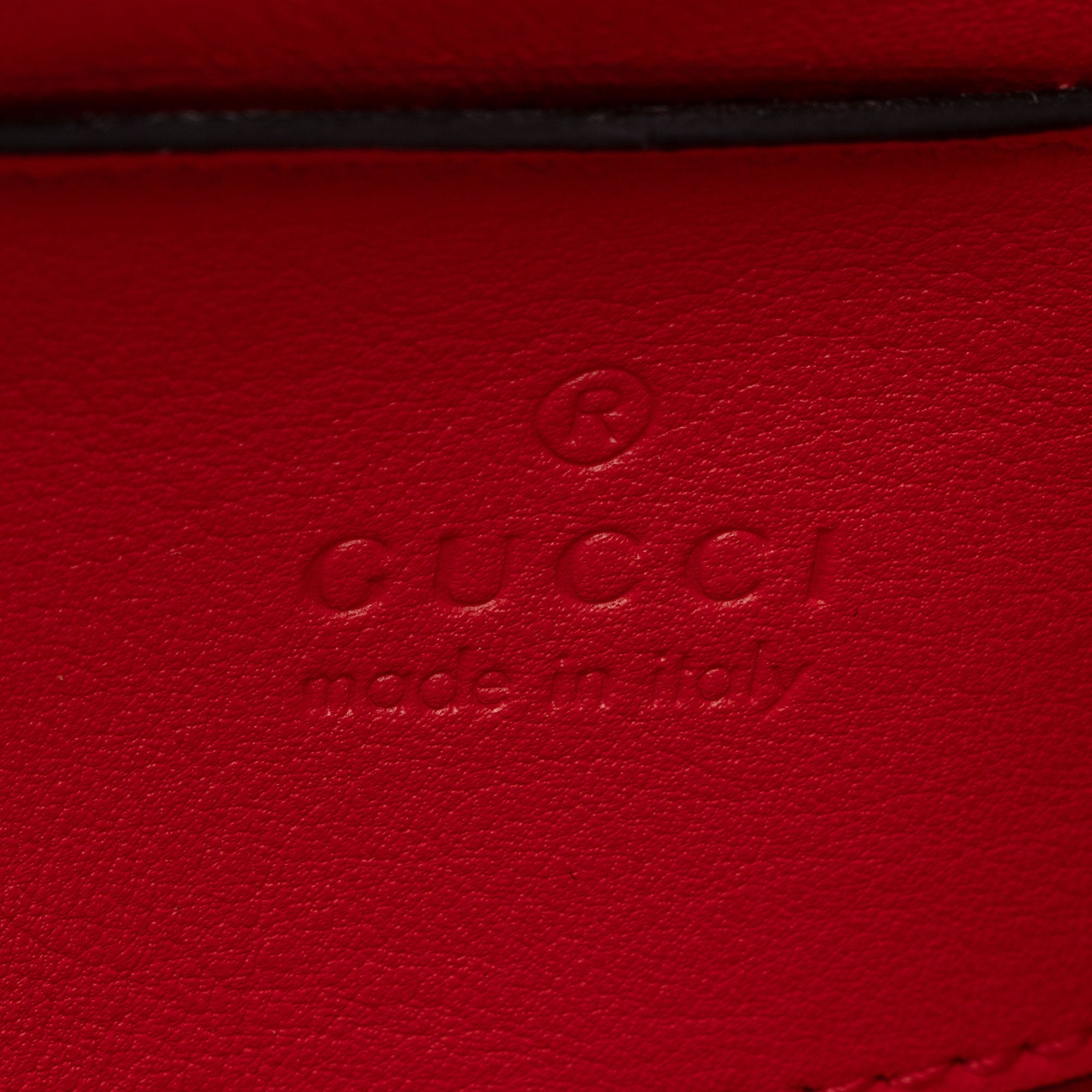 Gucci GG Supreme Love Heart Valentines Mini Crossbody (SHF-vvjySZ)
