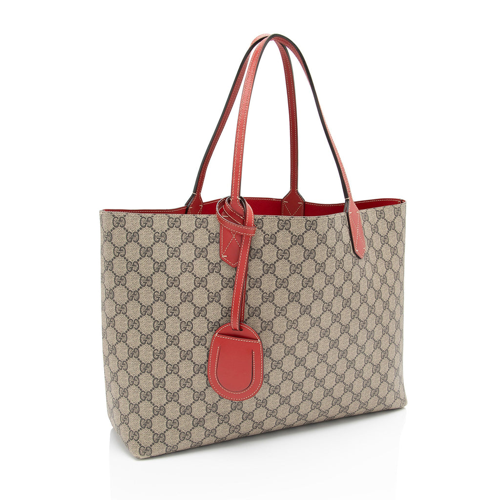 Gucci GG Supreme Medium Reversible Tote (SHF-xrAUTl)
