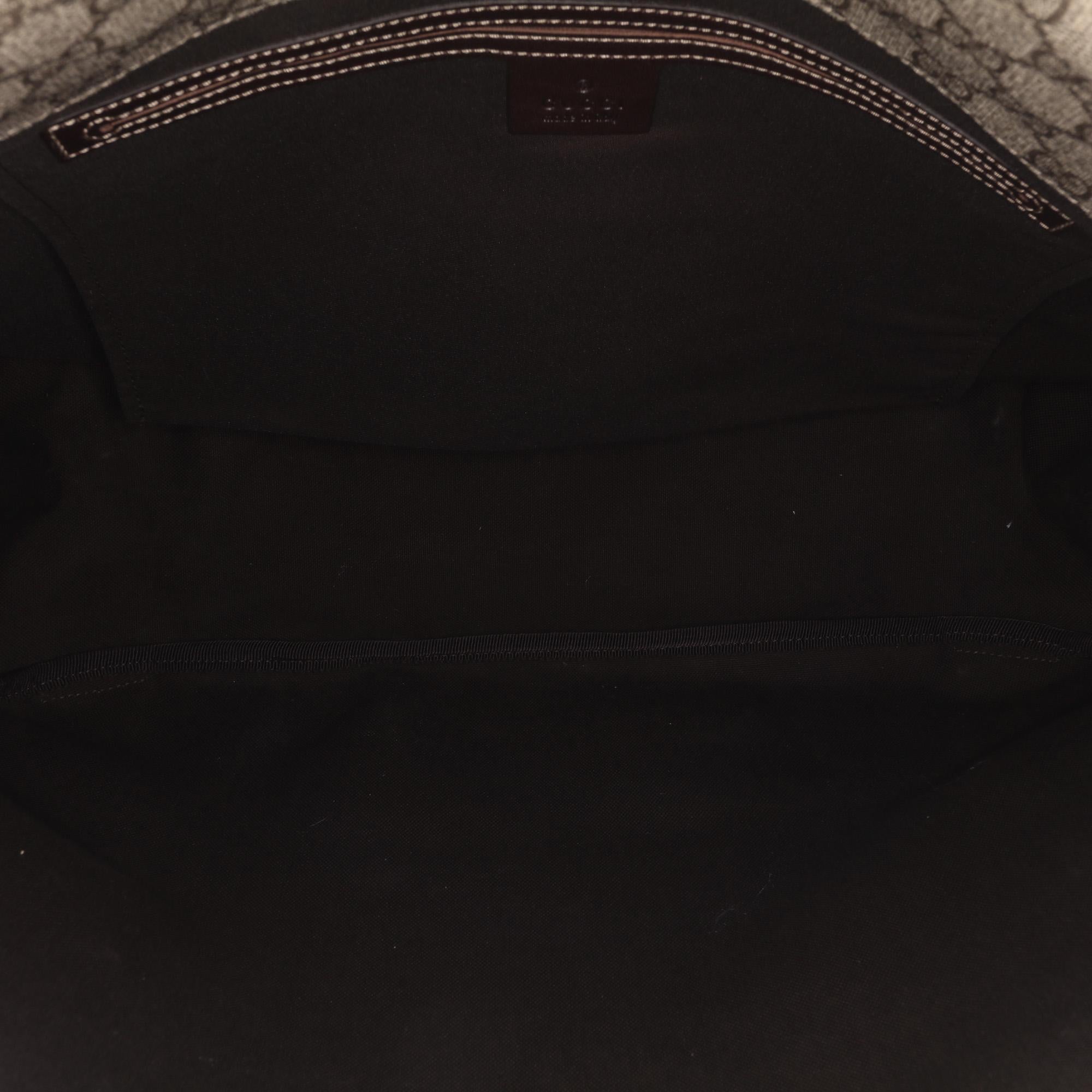 Gucci GG Supreme MessLBger Bag