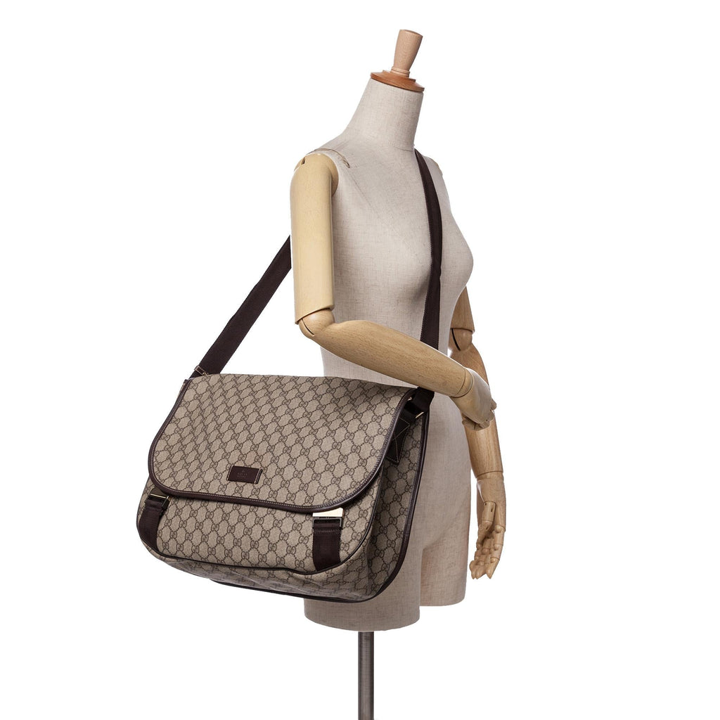 Gucci GG Supreme MessLBger Bag