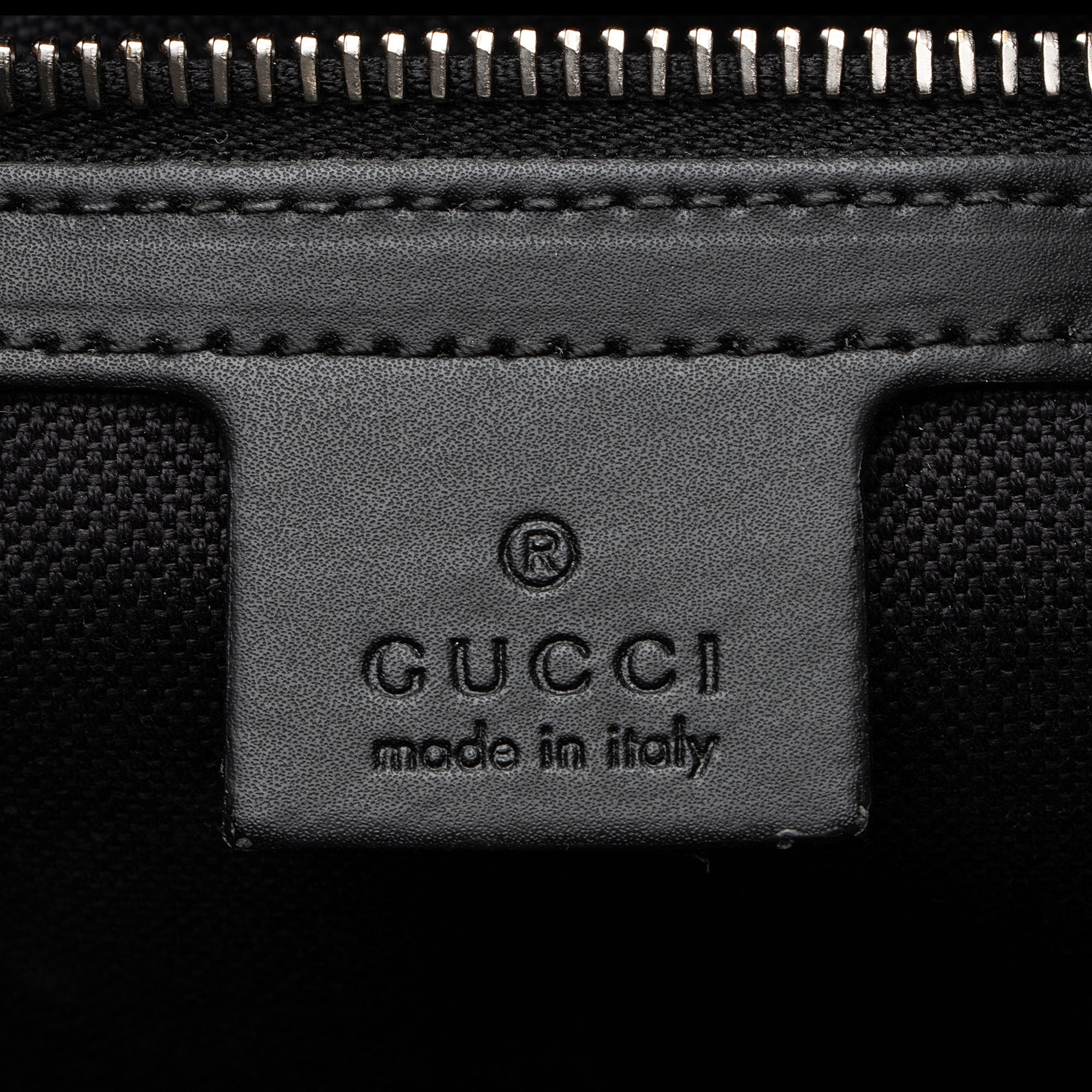 Gucci GG Supreme MessLBger