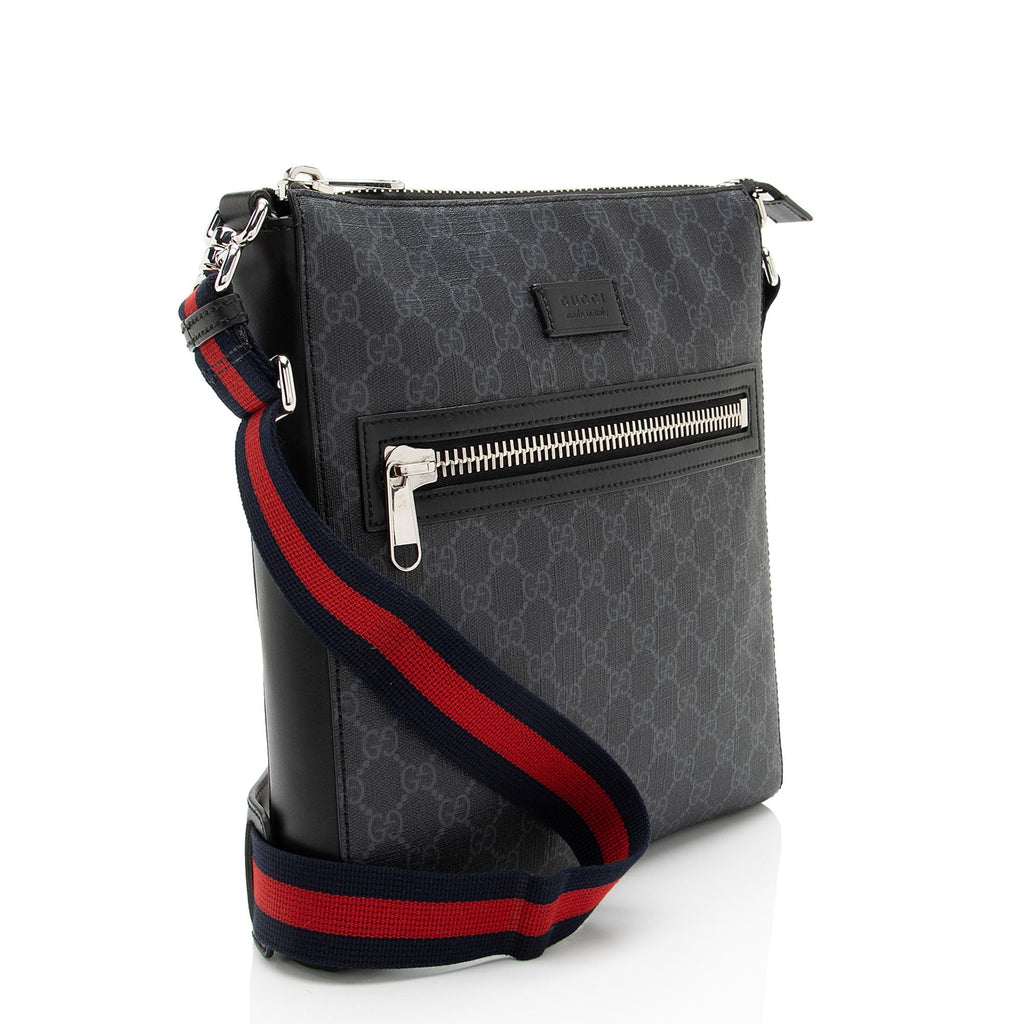 Gucci GG Supreme MessLBger
