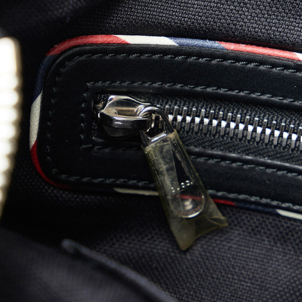 Gucci GG Supreme Night Courier Crossbody Bag (SHG-2BMRhr)