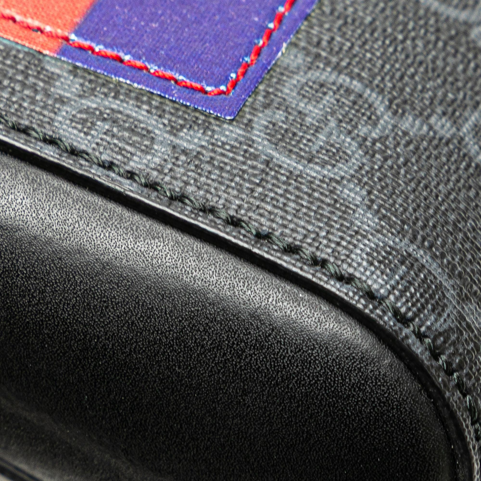 Gucci GG Supreme Night Courrier Crossbody