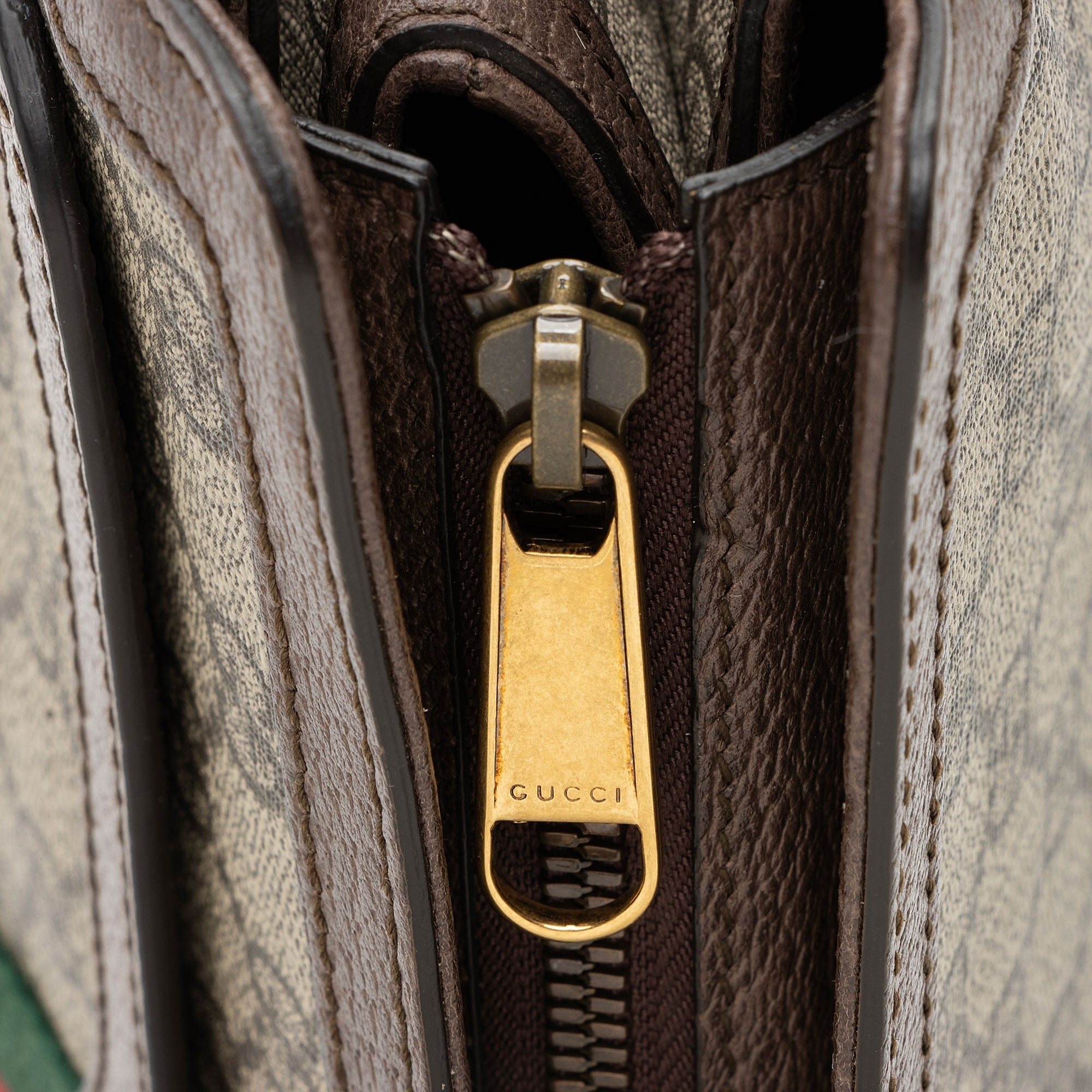 Gucci GG Supreme Ophidia Gusset Medium Crossbody